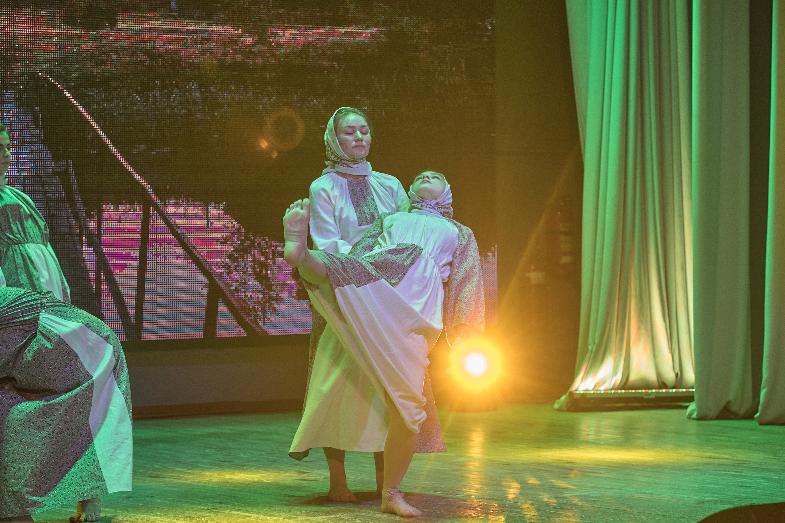 Портфолио репортажной фотосъёмки: Концерт в ДК Железнодорожников. Фотограф Яковлев Роман — Красноярск