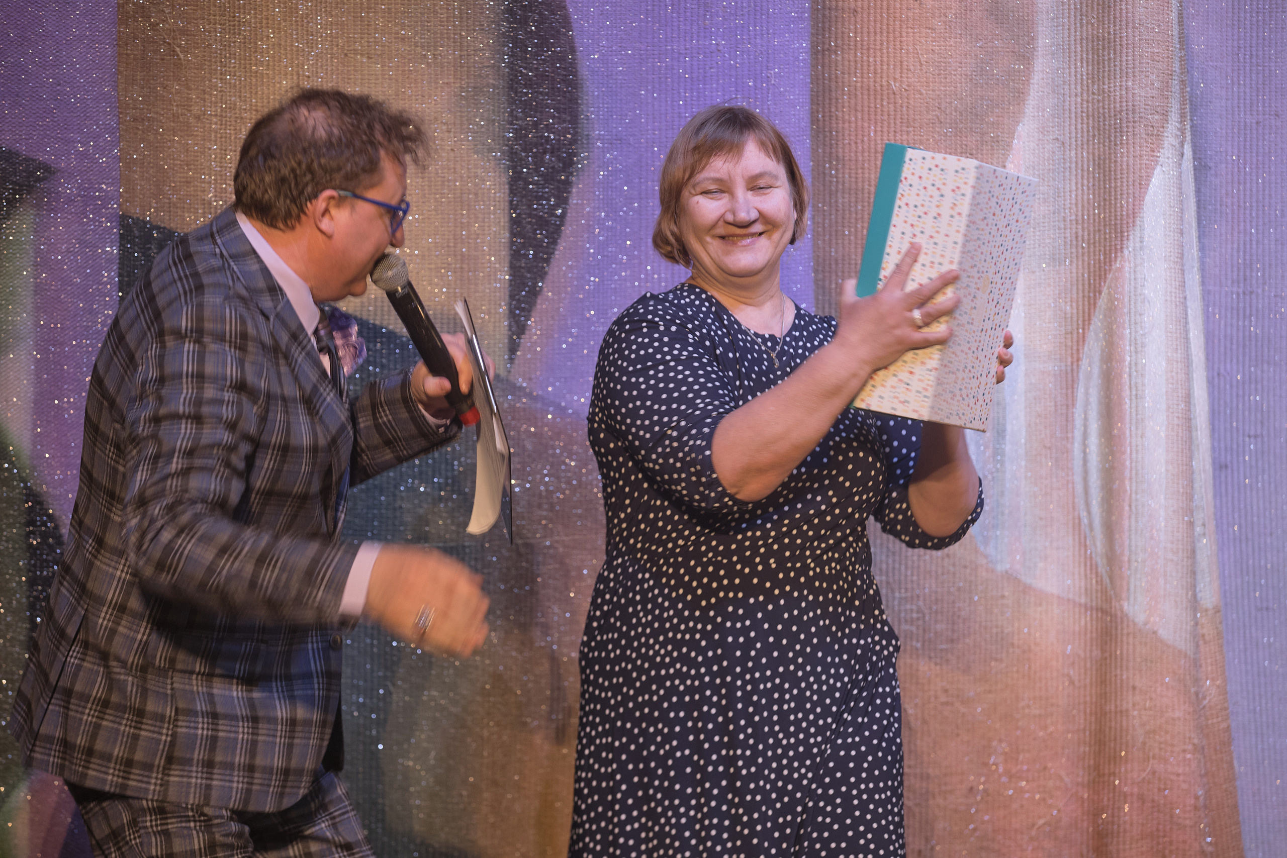 Портфолио репортажной фотосъёмки: Концерт в ДК Железнодорожников. Фотограф Яковлев Роман — Красноярск