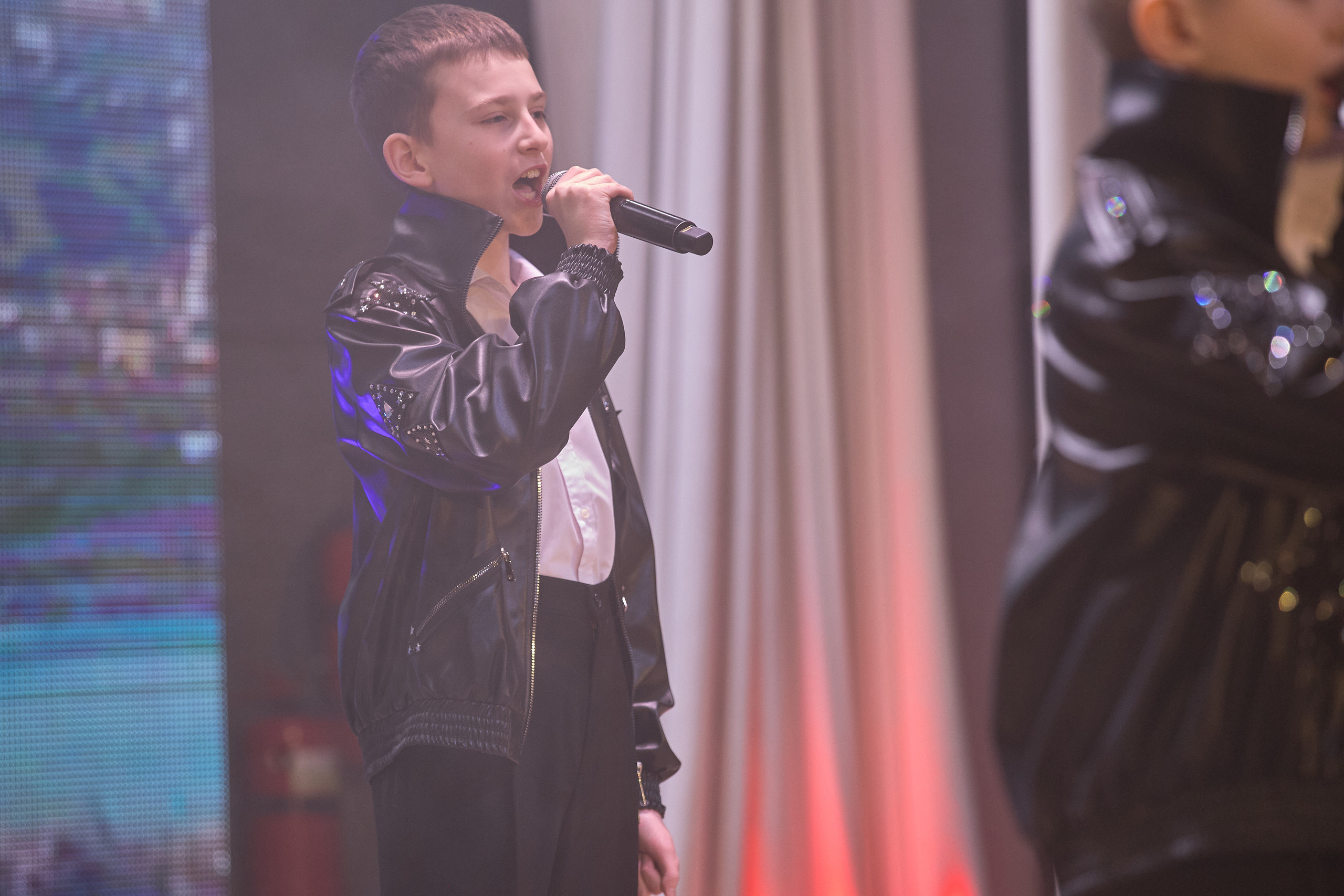 Портфолио репортажной фотосъёмки: Концерт в ДК Железнодорожников. Фотограф Яковлев Роман — Красноярск