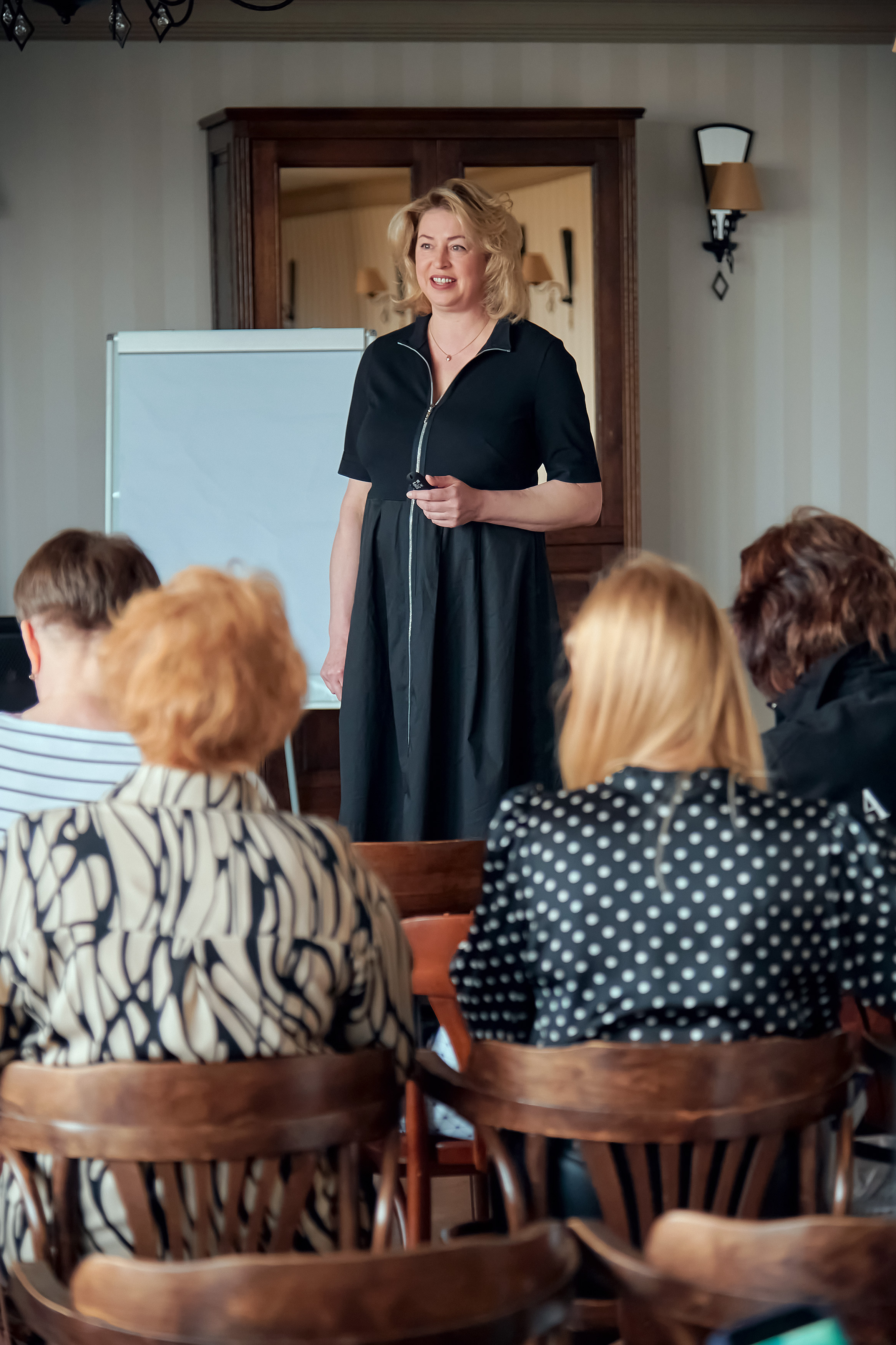 Портфолио репортажной фотосъёмки: ПреМама Дуо в Сафари-клуб. Фотограф Яковлев Роман — Красноярск