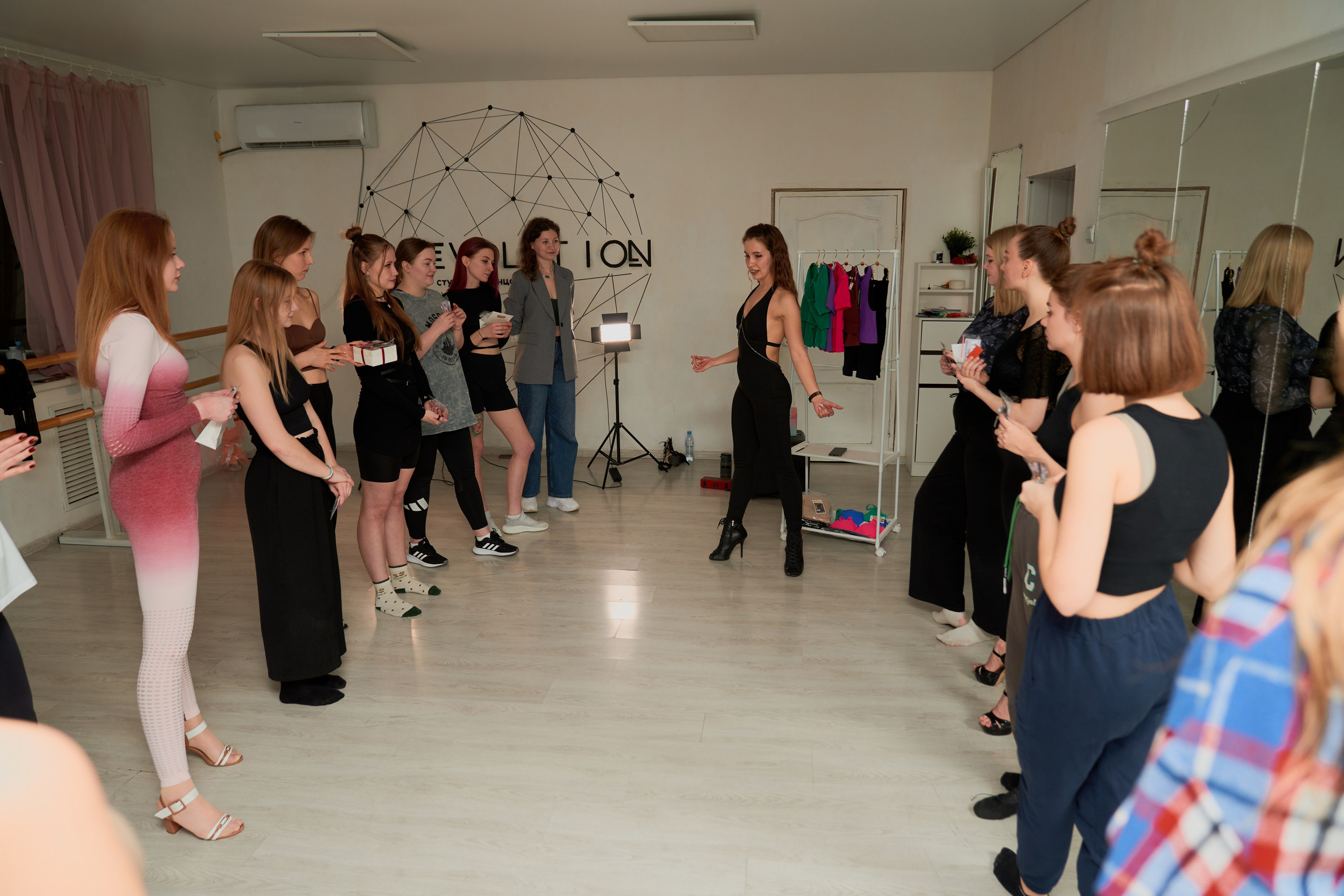 DANCE PARTY. Чумаков Алексей Фотограф|Видеограф свадебные, индивидуальные, семейные, репортаж