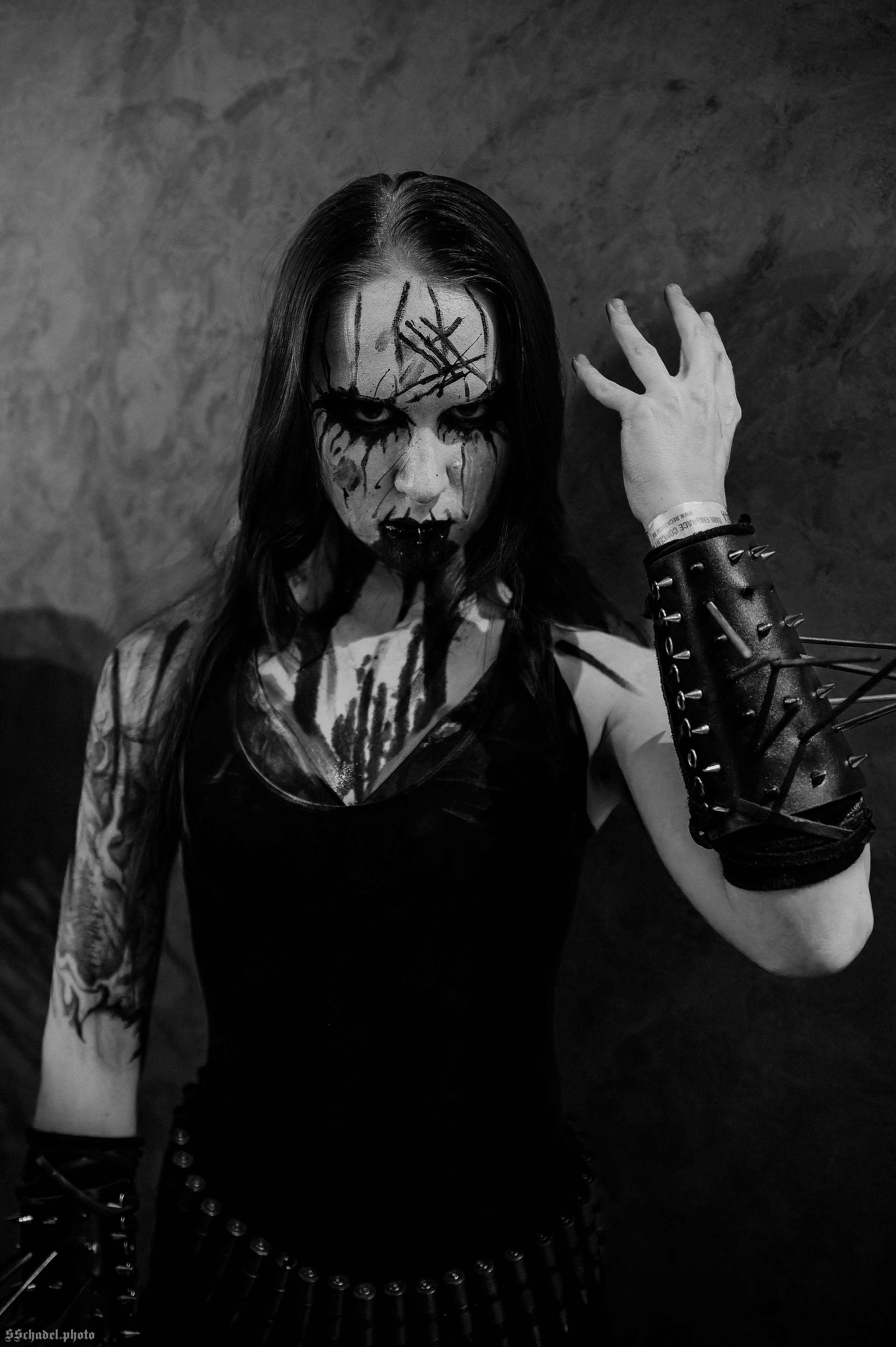 Frostlagte Måne 07.12.25. We will make everything metal!