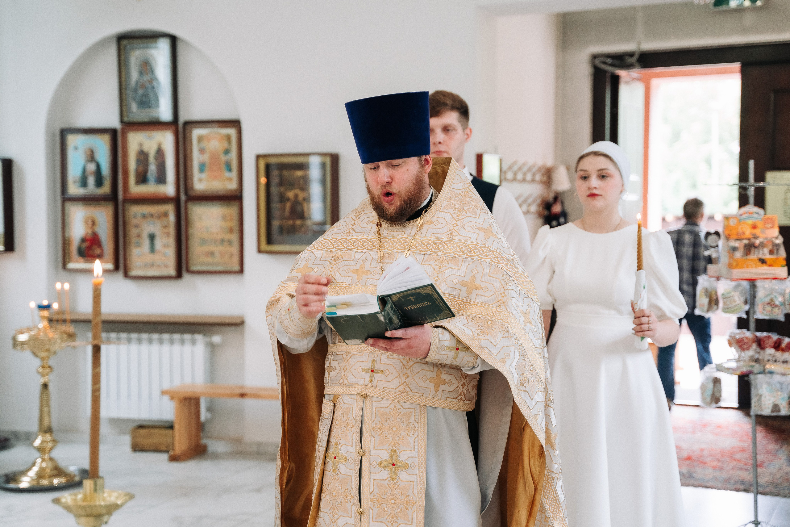 Венчание в Церкови Ермогена Патриарха Всероссийского в Южном Тушино. Свадебный и семейный фотограф в Москве и МО Геннадий Туманцев