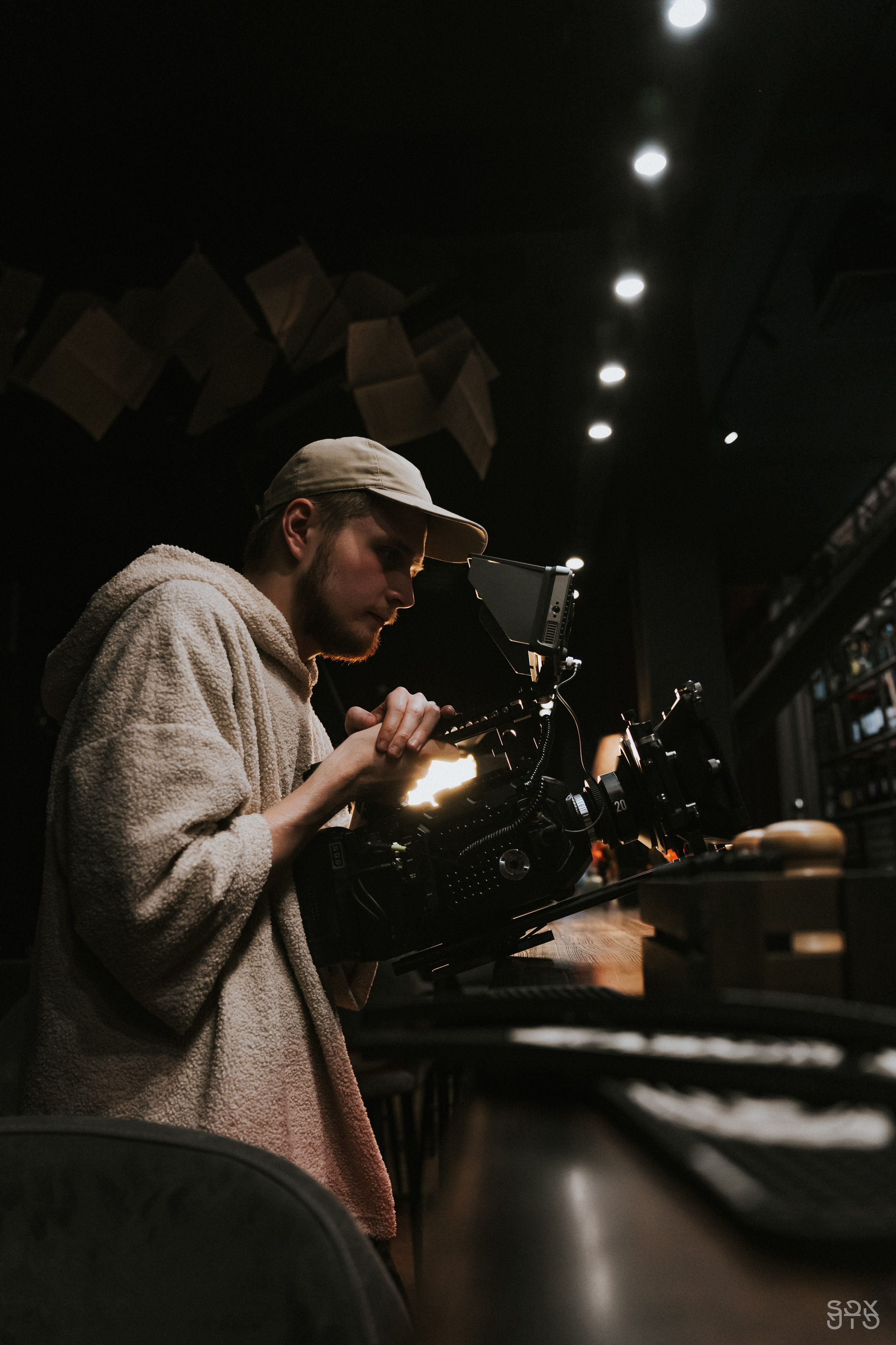 Видеопродакшн BACKED ROLL