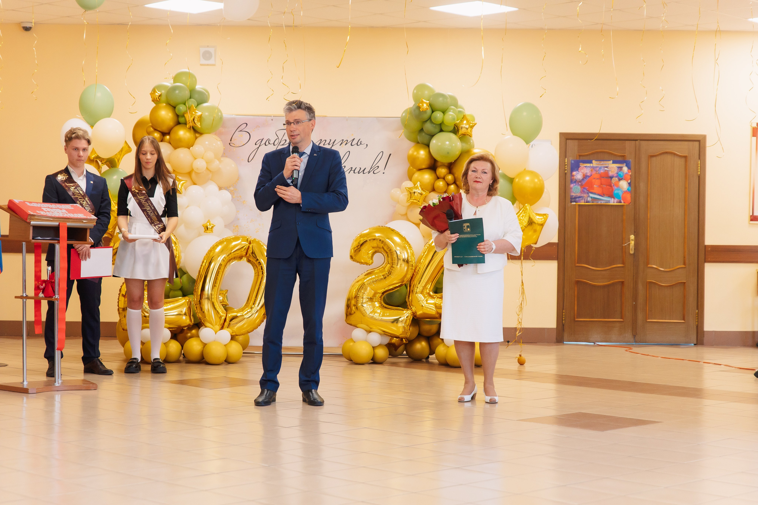 Последний звонок. Фотограф в Кронштадте и Санкт-Петербурге Анастасия Коваленко