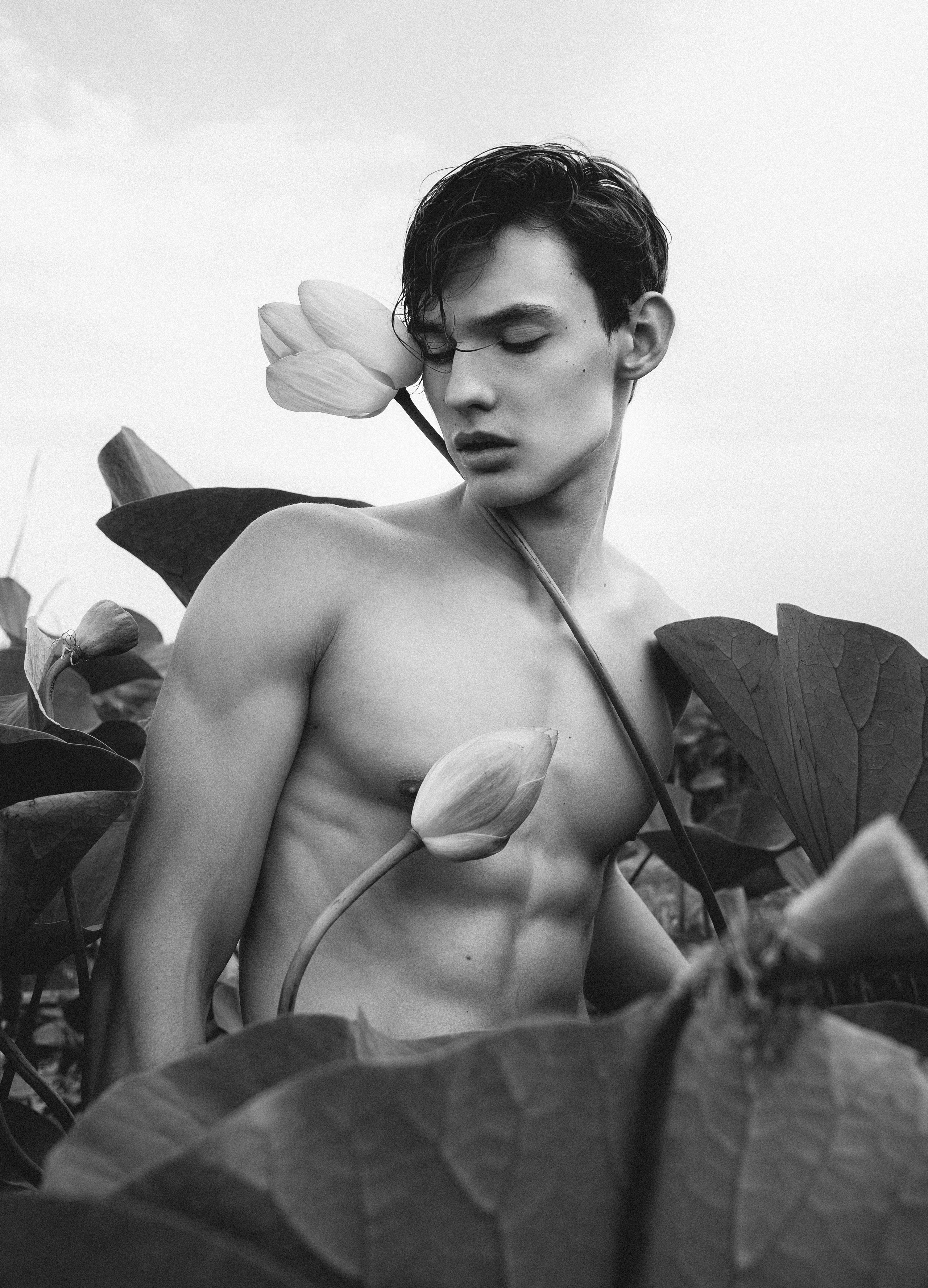 Lotos. Portraiture & lifestyle photographer in Dubai/Almaty, Olga Chernyak