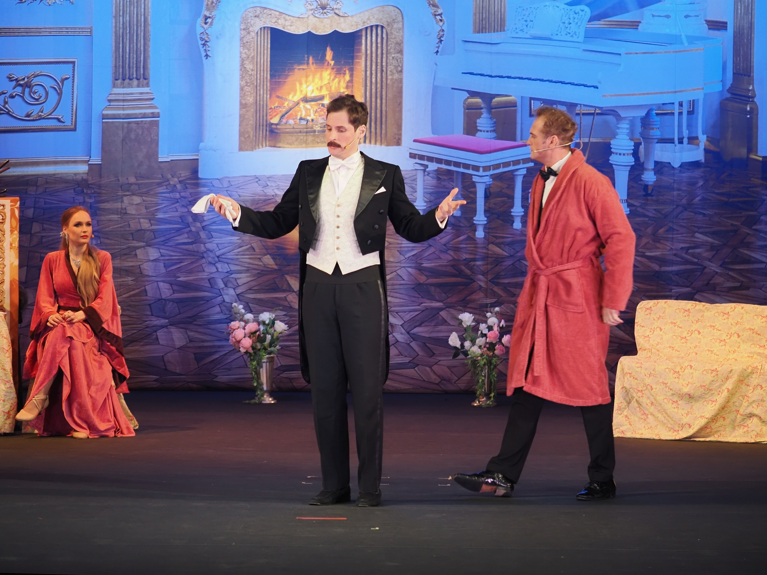 «БУФФ-ПАРАДИЗ» Летучая мышь (в Нск). Портретный и спортивный фотограф в Новосибирске и Твери Кононов Алексей