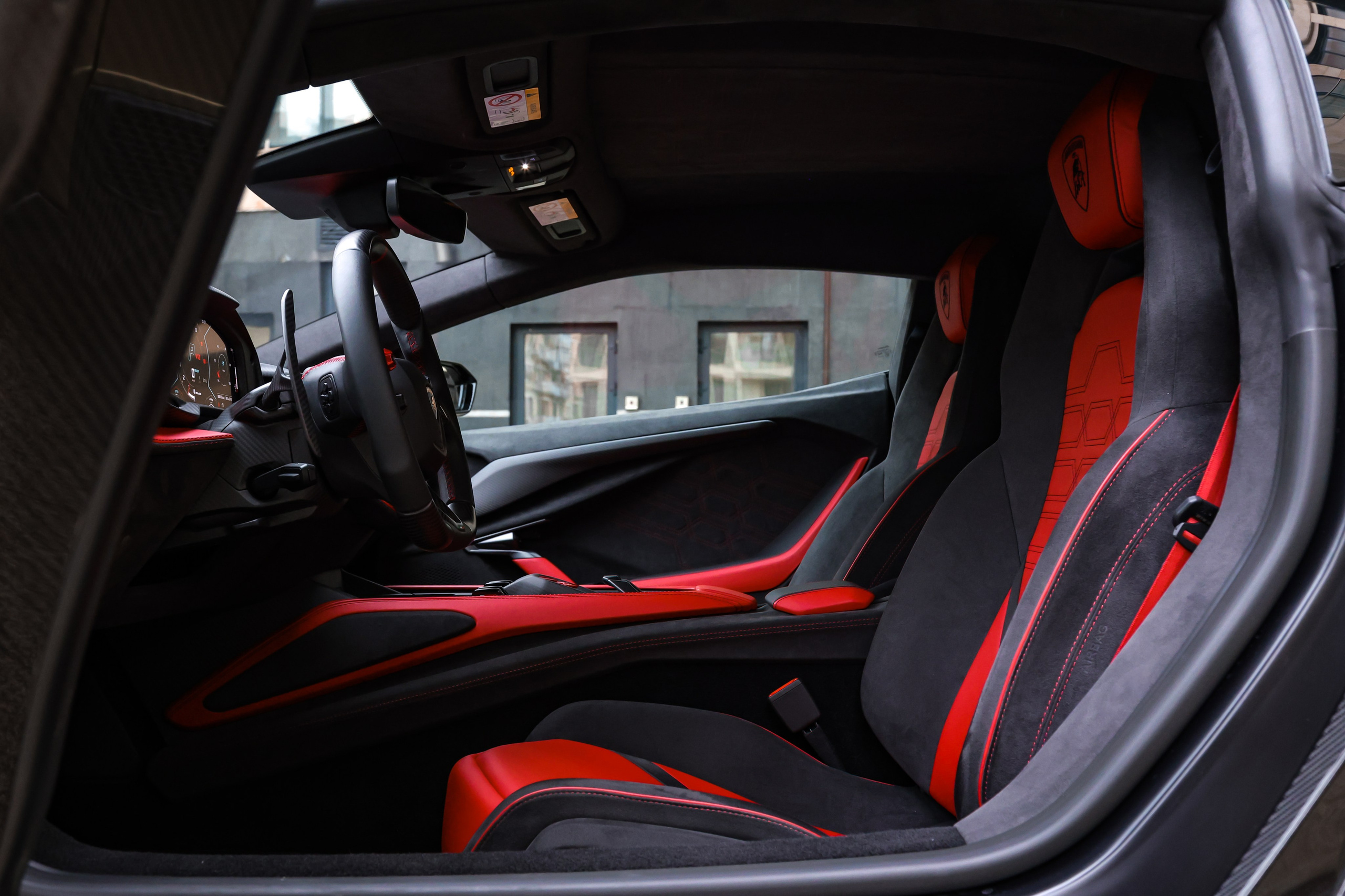 2024 Lamborghini Revuelto 6.5 AMT. Mixturecaptures