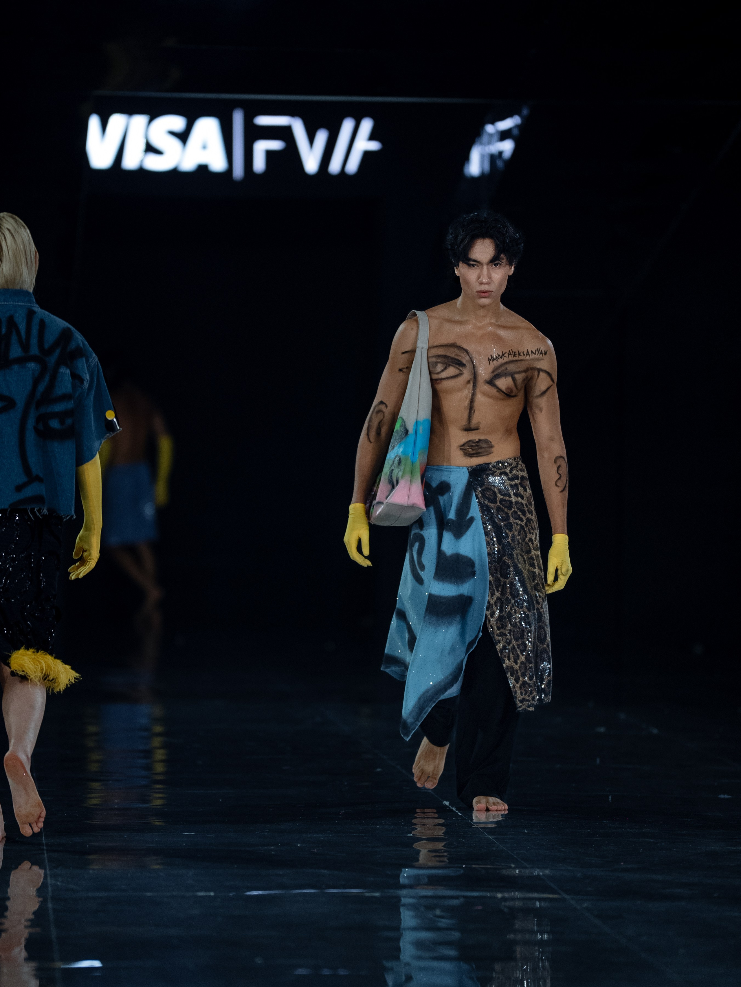 Visa Fashion Week Almaty Manuk Aleksanyan. Сайт Алматинского НЮ АРТ, будуар и фэшн фотографа Дениса Карпенко