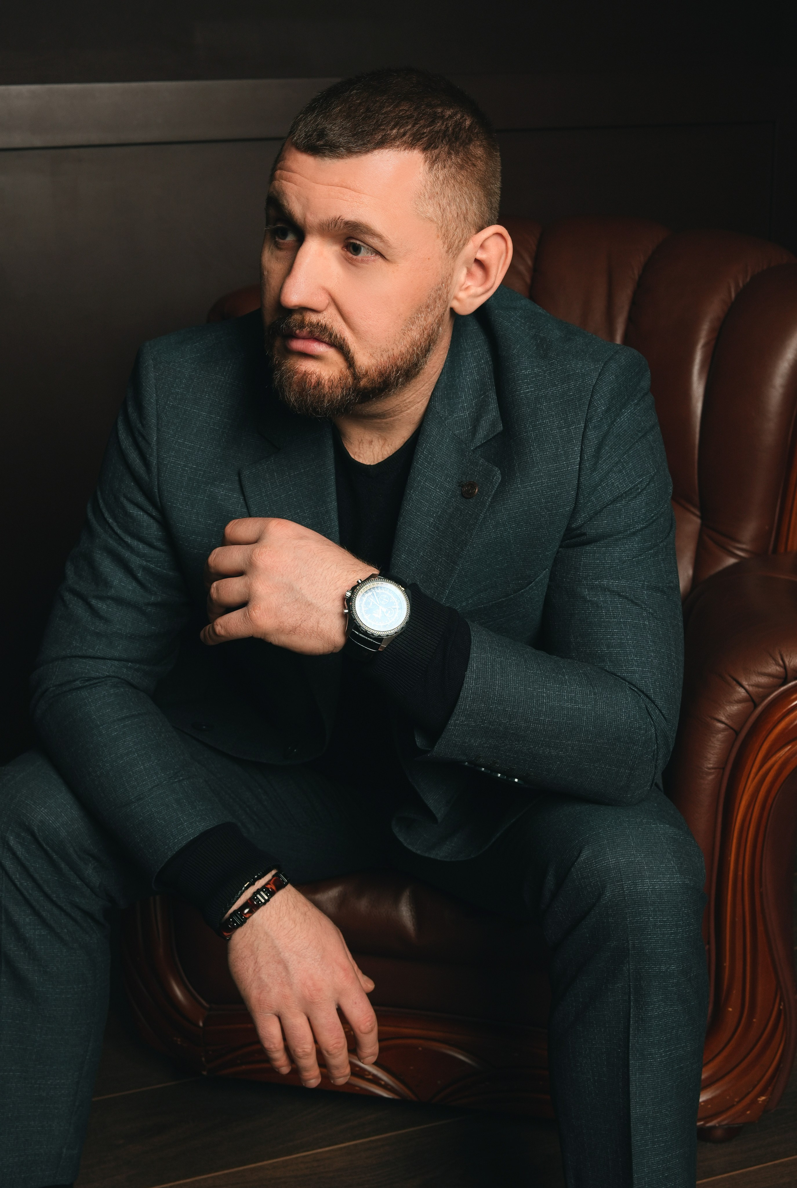 Бизнес-портрет в Новосибирске | Фотосессия для руководителей | MIGDA PHOTO. Фотограф в Новосибирске для свадеб, репортажа и бизнеса| MIGDA PHOTO