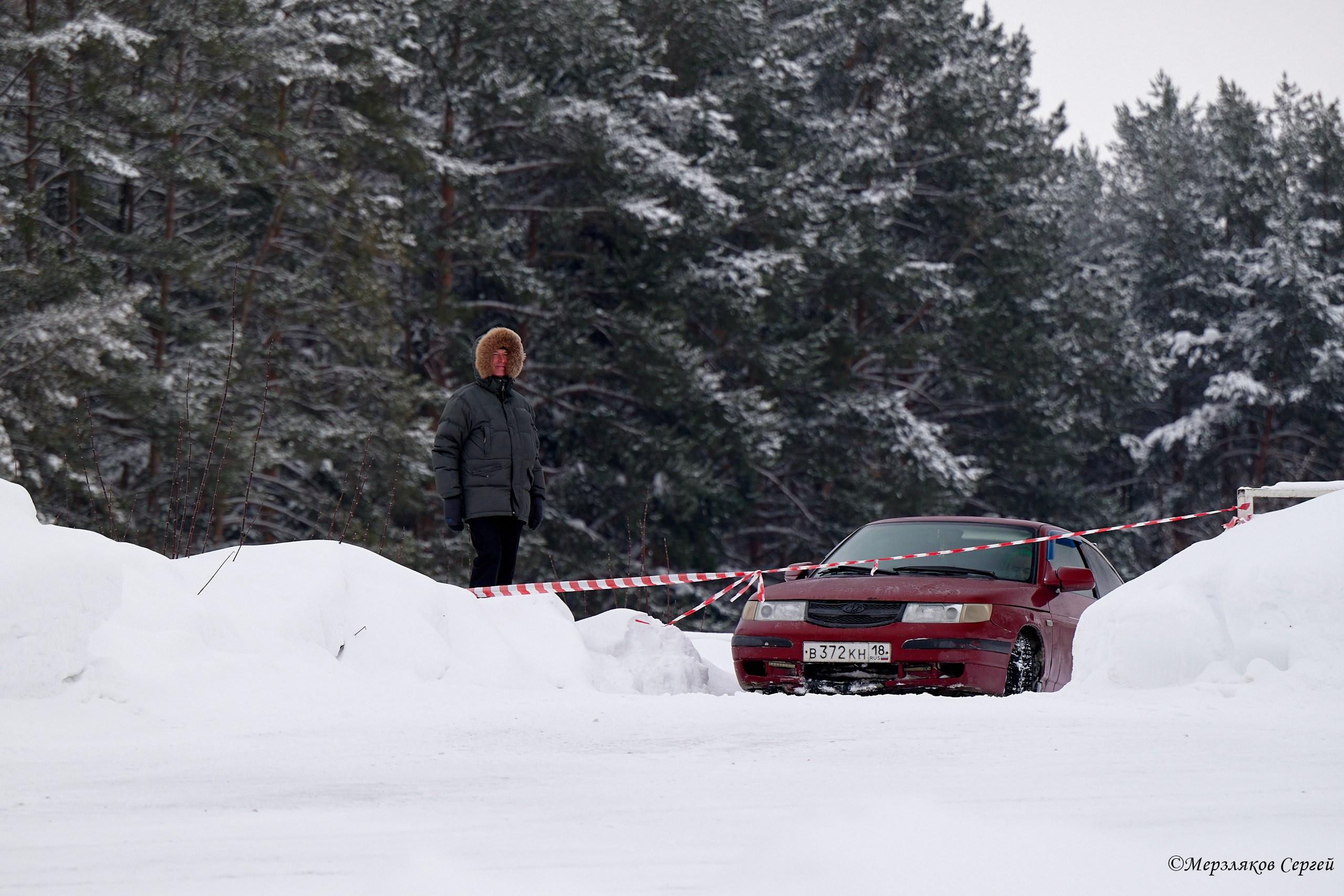 Трековые автогонки на льду Чемпионат России. Спортивный репортажный фотограф в Ижевске Сергей Мерзляков