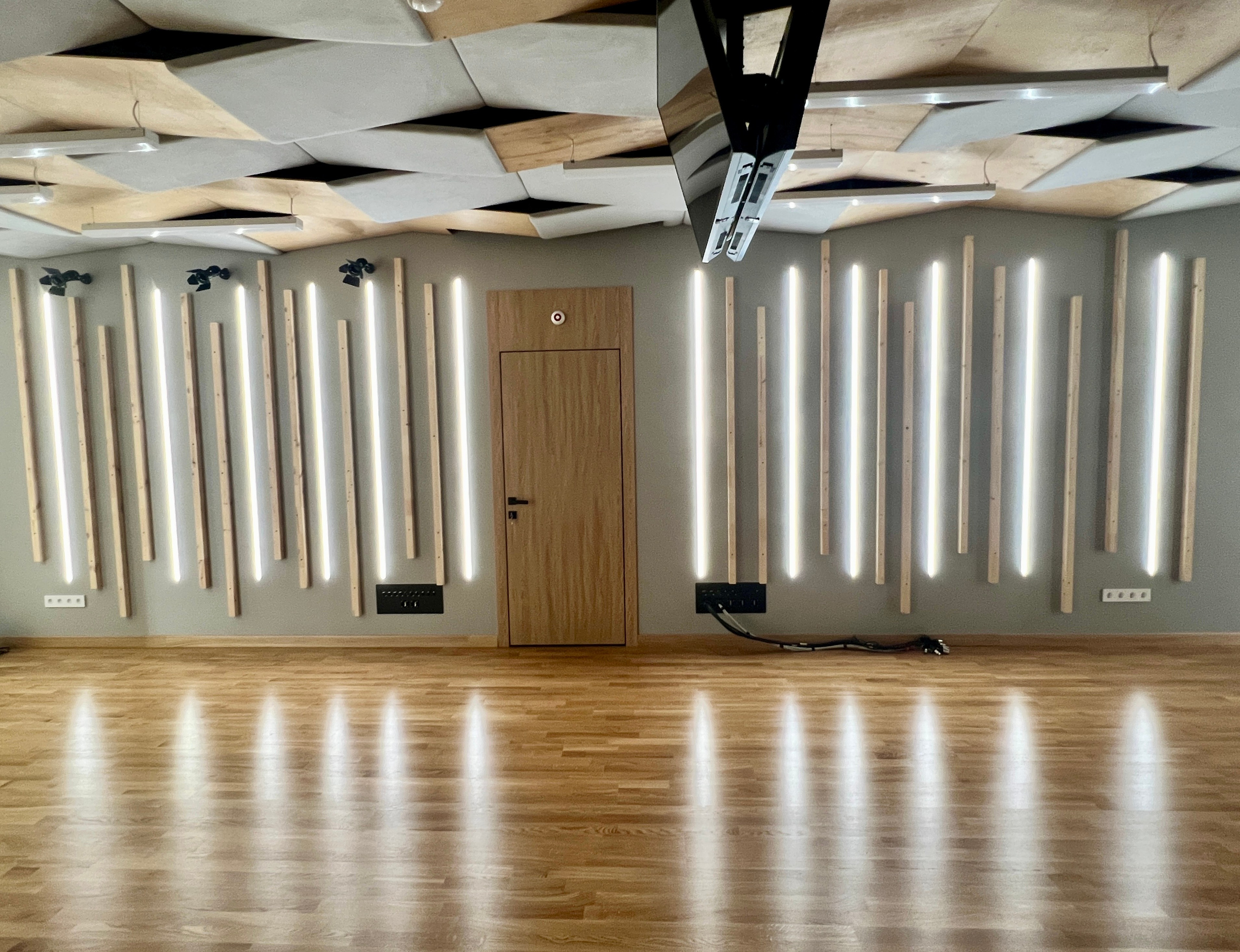 Лаунж-студия 150 м². 1st.Great.Pro. Реализация дизайн-проектов в премиум-сегменте жилой и коммерческой недвижимости