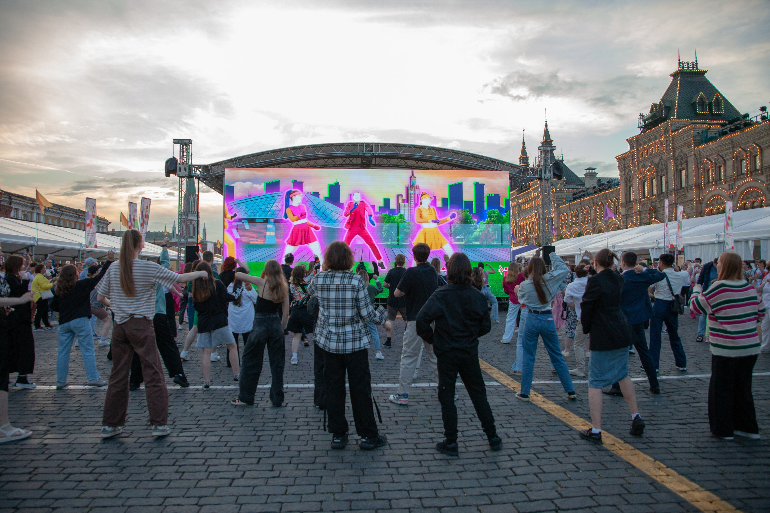 — Книжный фестиваль 2024 (флешмоб). Фотограф | Москва
