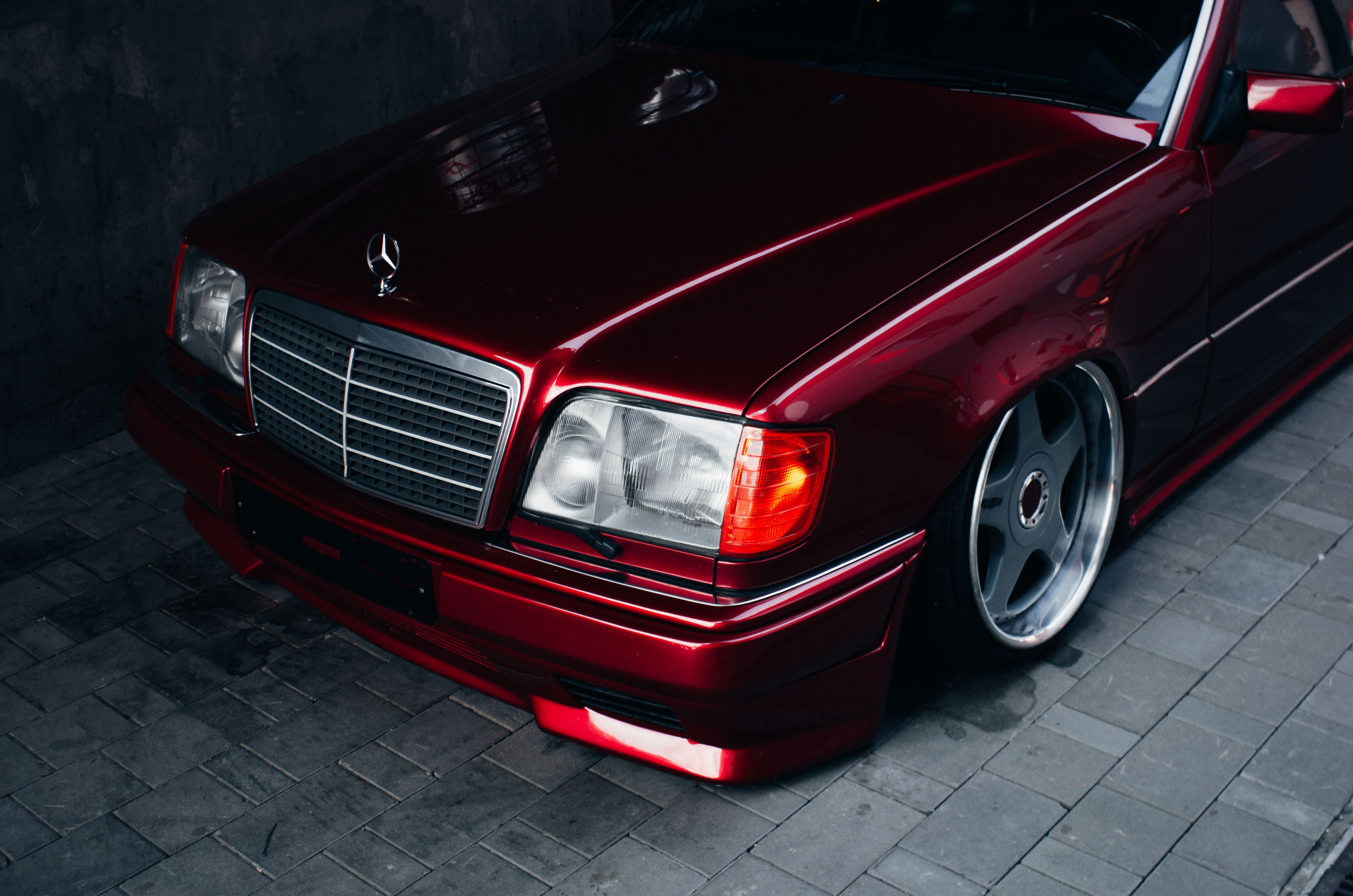 Mercedes-Benz W124. Автомобильный фотограф в Москве Иван Петушков