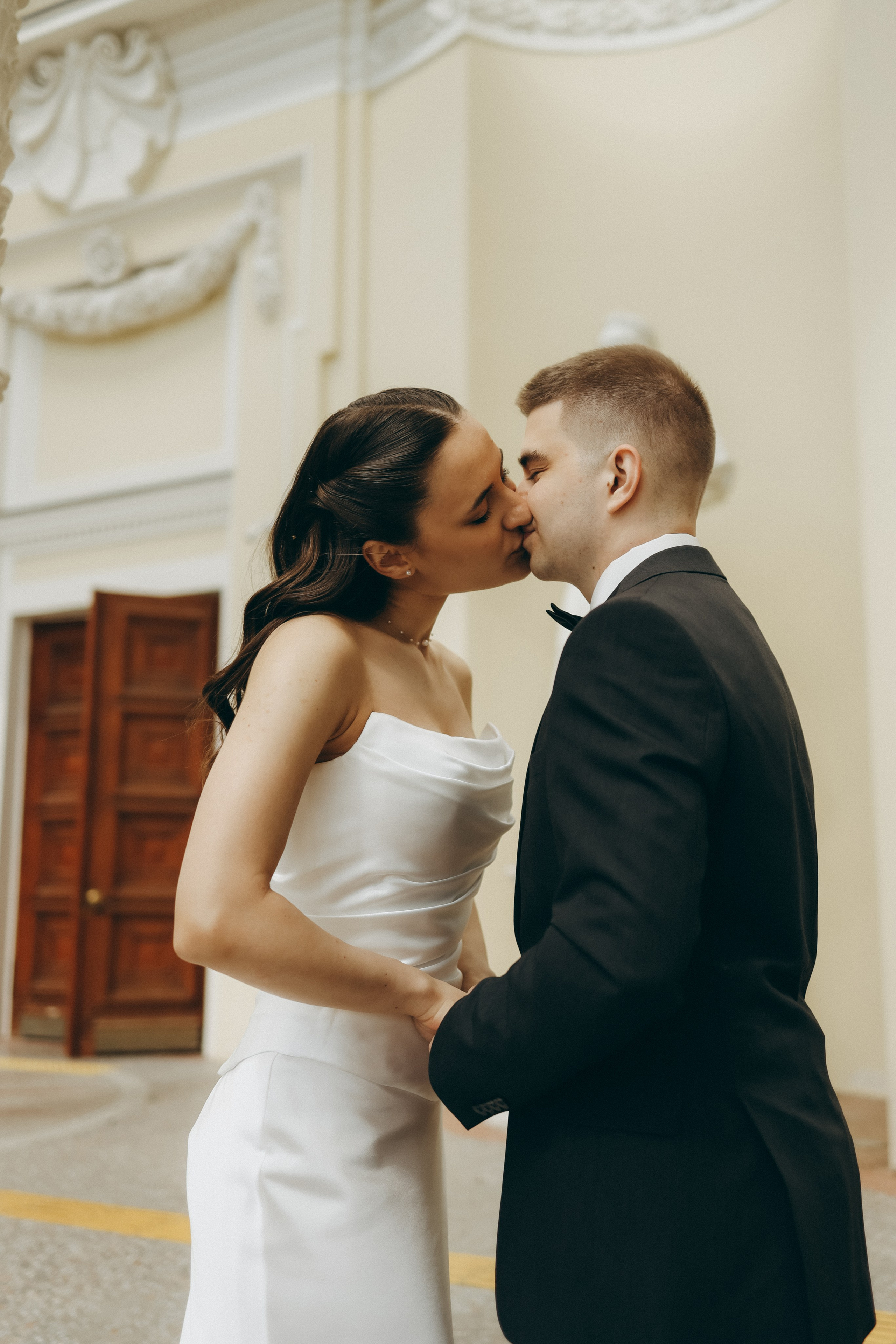 К&П. ЗАГС ВДНХ + прогулка. Диана Чечель. Свадебный и семейный фотограф в Москве