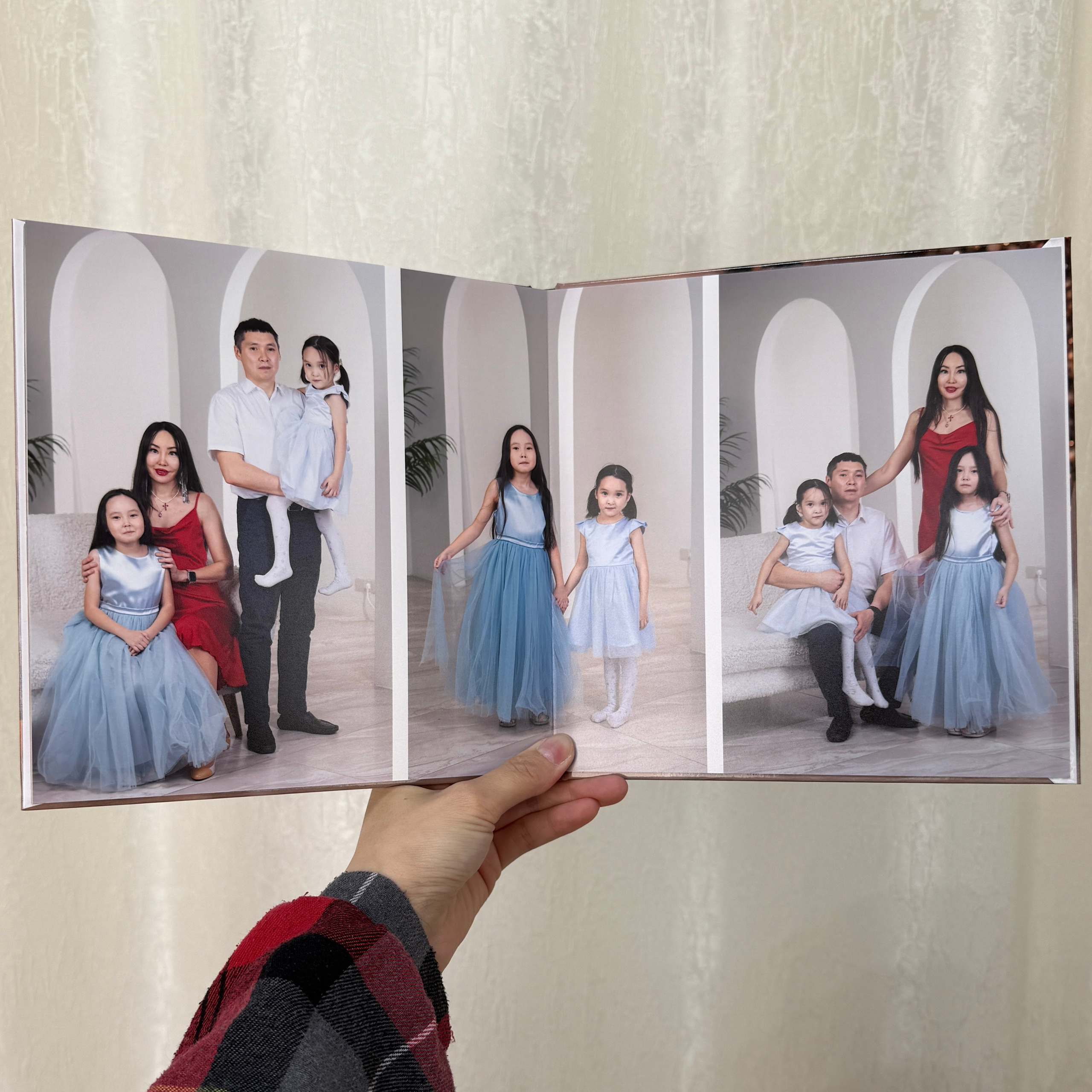 «Новый год счастливой семьи» Премиум 20×20 — 20 страниц. ФОТОГРАФ в Якутске Сардана Баишева