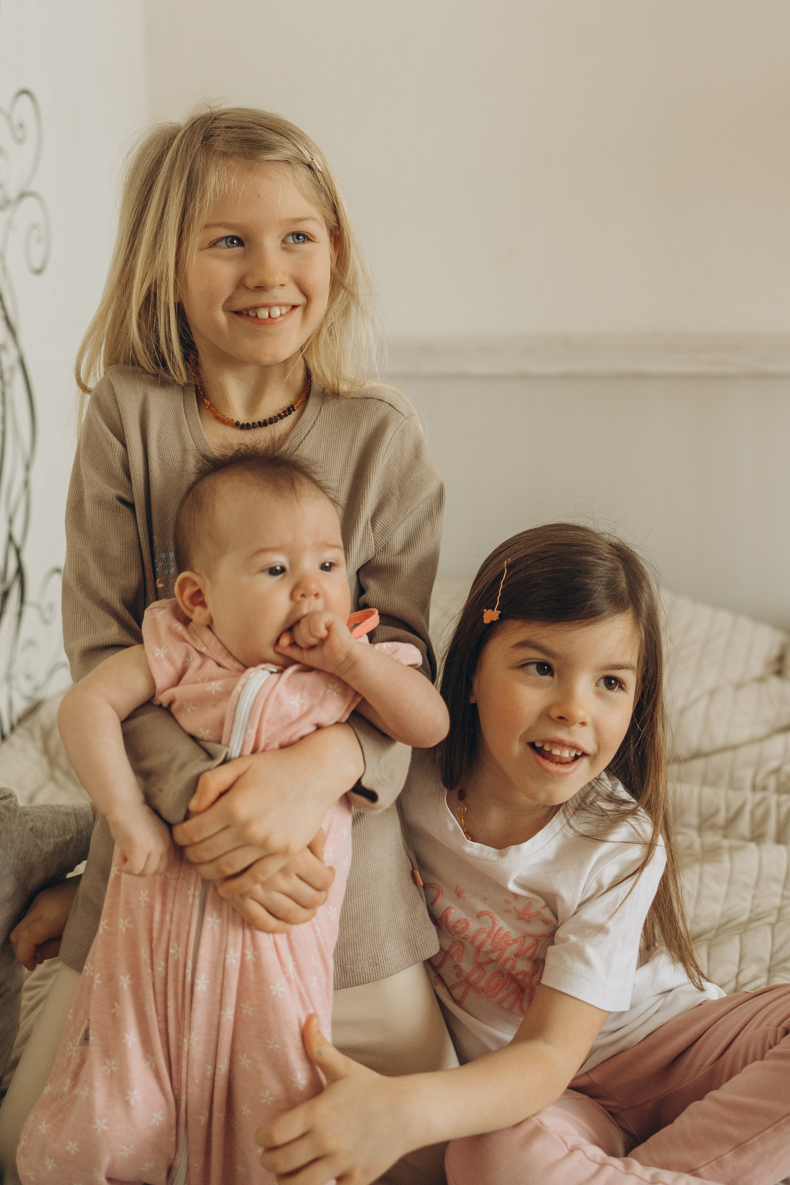 Эля, Вася, Алиса, Ева, Мира и Яся. Семейный фотограф в Москве Виктория Ястребинская