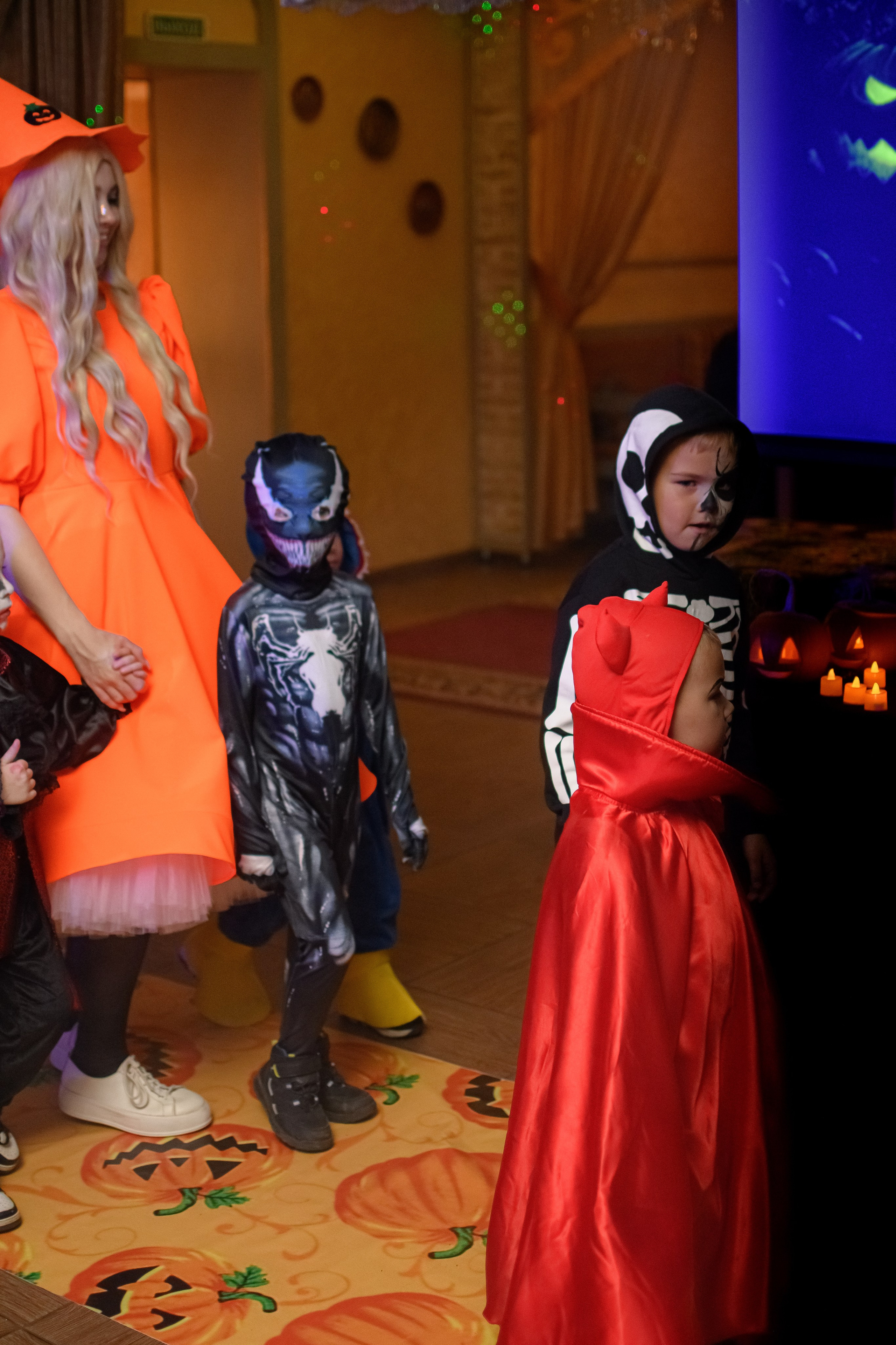 HALLOWEEN. Photokarish