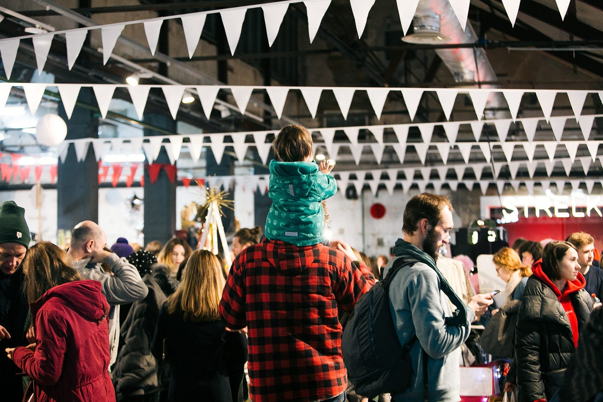 21–23 декабря 2018 на Трехгорной мануфактуре / День 2 / фото Людмила Савельева. Фотоотчеты «Ламбада-маркета»