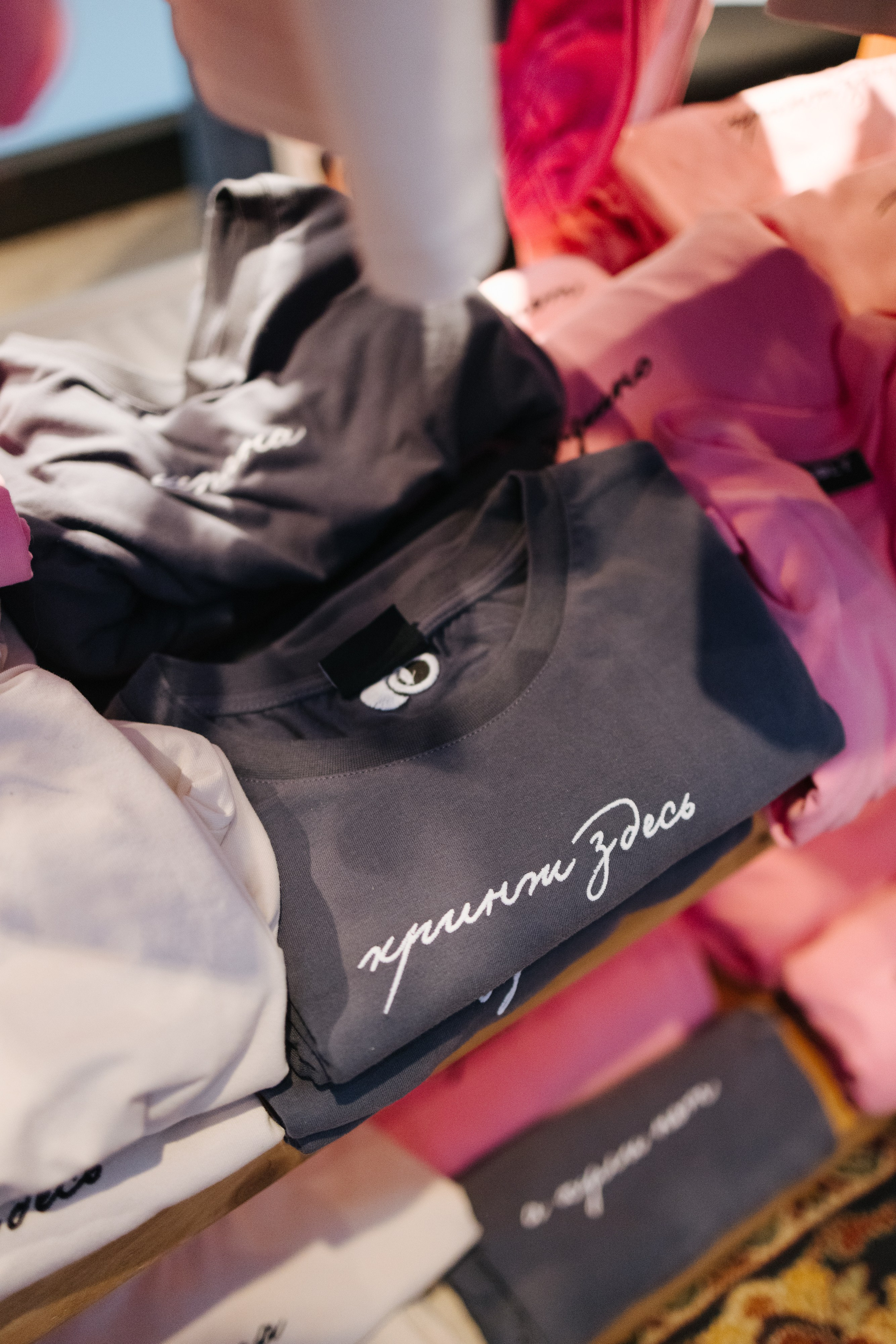 7–8 марта 2025 в пространстве «Три вокзала. Депо» / День 2 / фото Валерий Белобеев. Фотоотчеты «Ламбада-маркета»