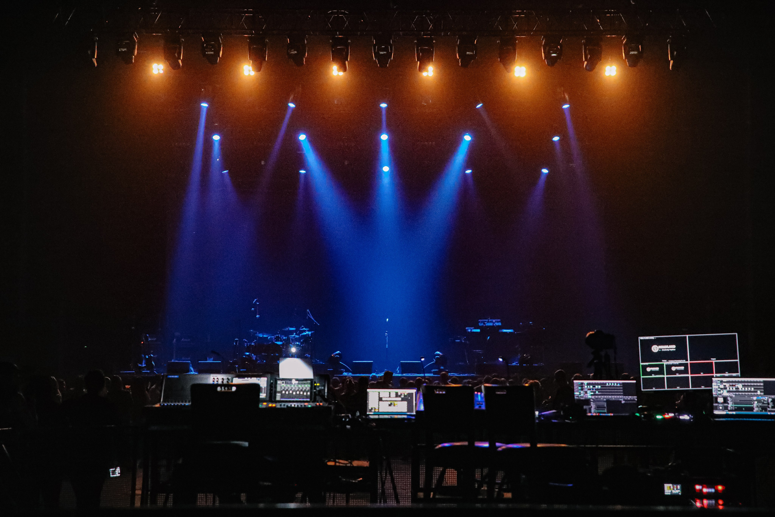 Танцы Минус VK Stadium 29.11.24. Фотограф в Москве Яна Полосина