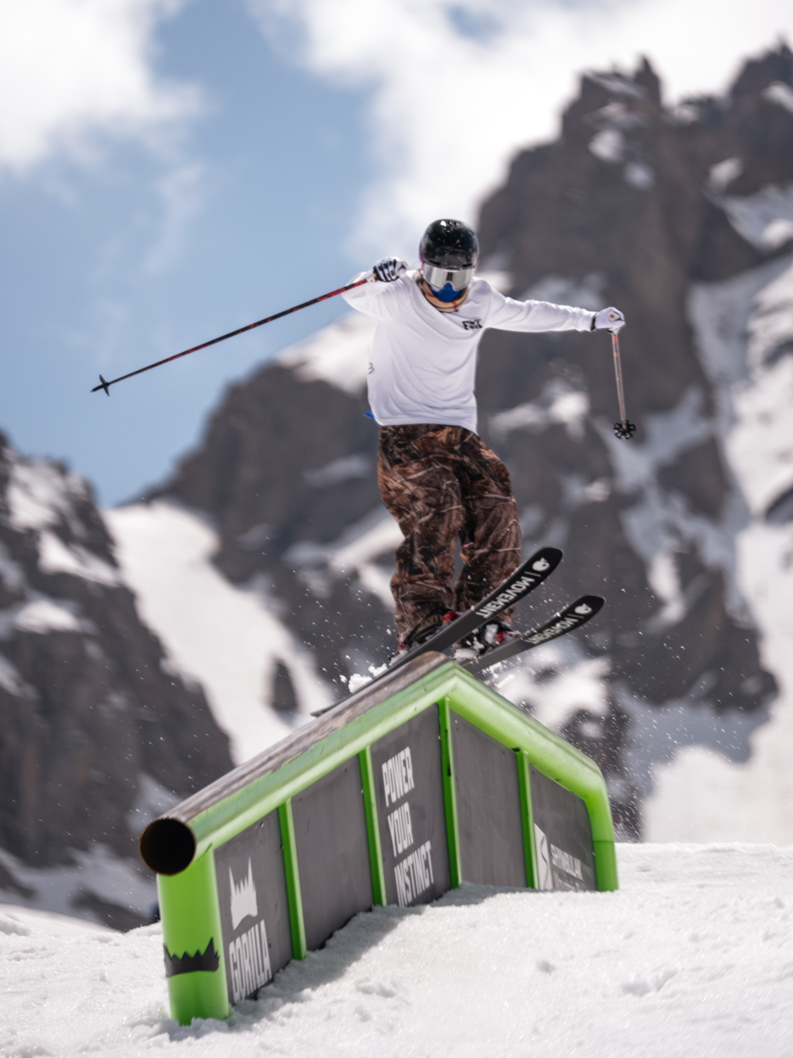 Gorilla IMBA CAMP 2026. Сайт Алматинского НЮ АРТ, будуар и фэшн фотографа Дениса Карпенко