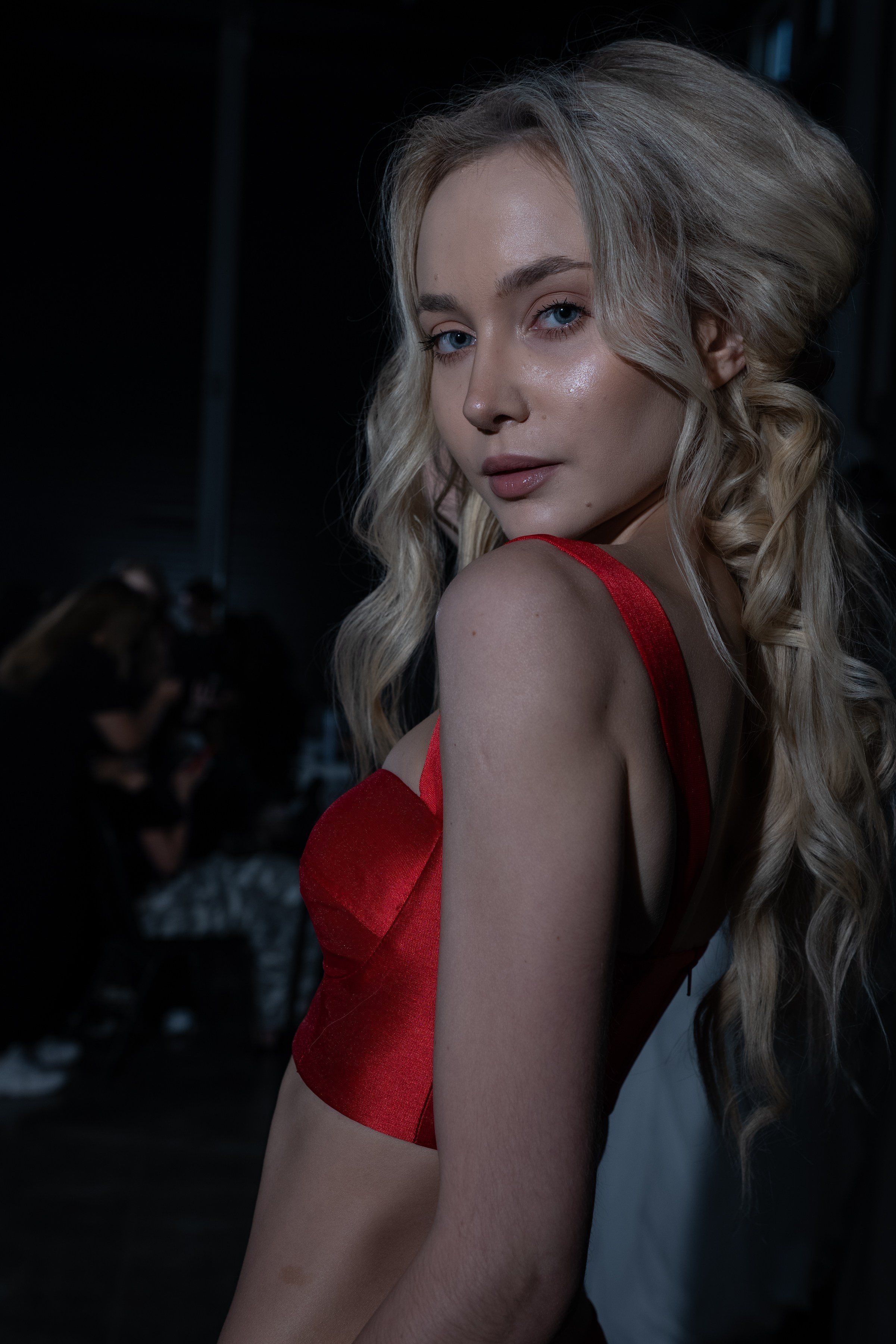 Visa Fashion Week Pre-Fall 2026 April BackStage Day 1. Сайт Алматинского НЮ АРТ, будуар и фэшн фотографа Дениса Карпенко