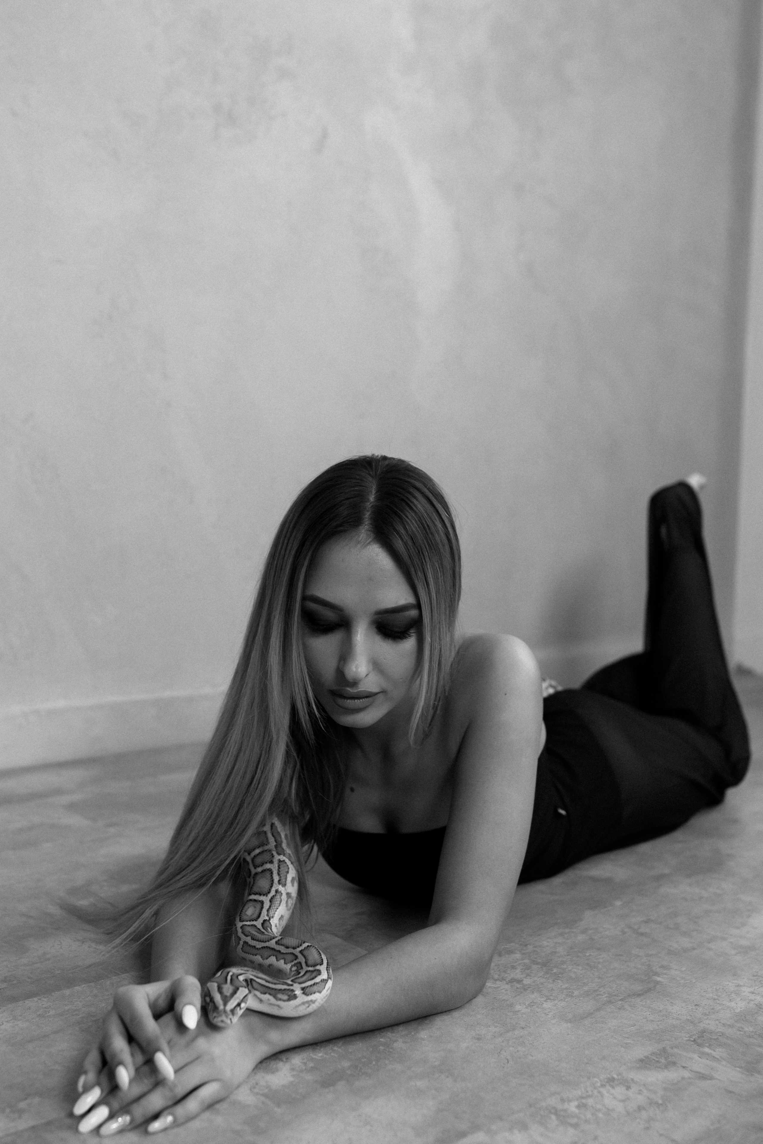 Фотосессии со змеей. Свадебный фотограф в Москве и Твери