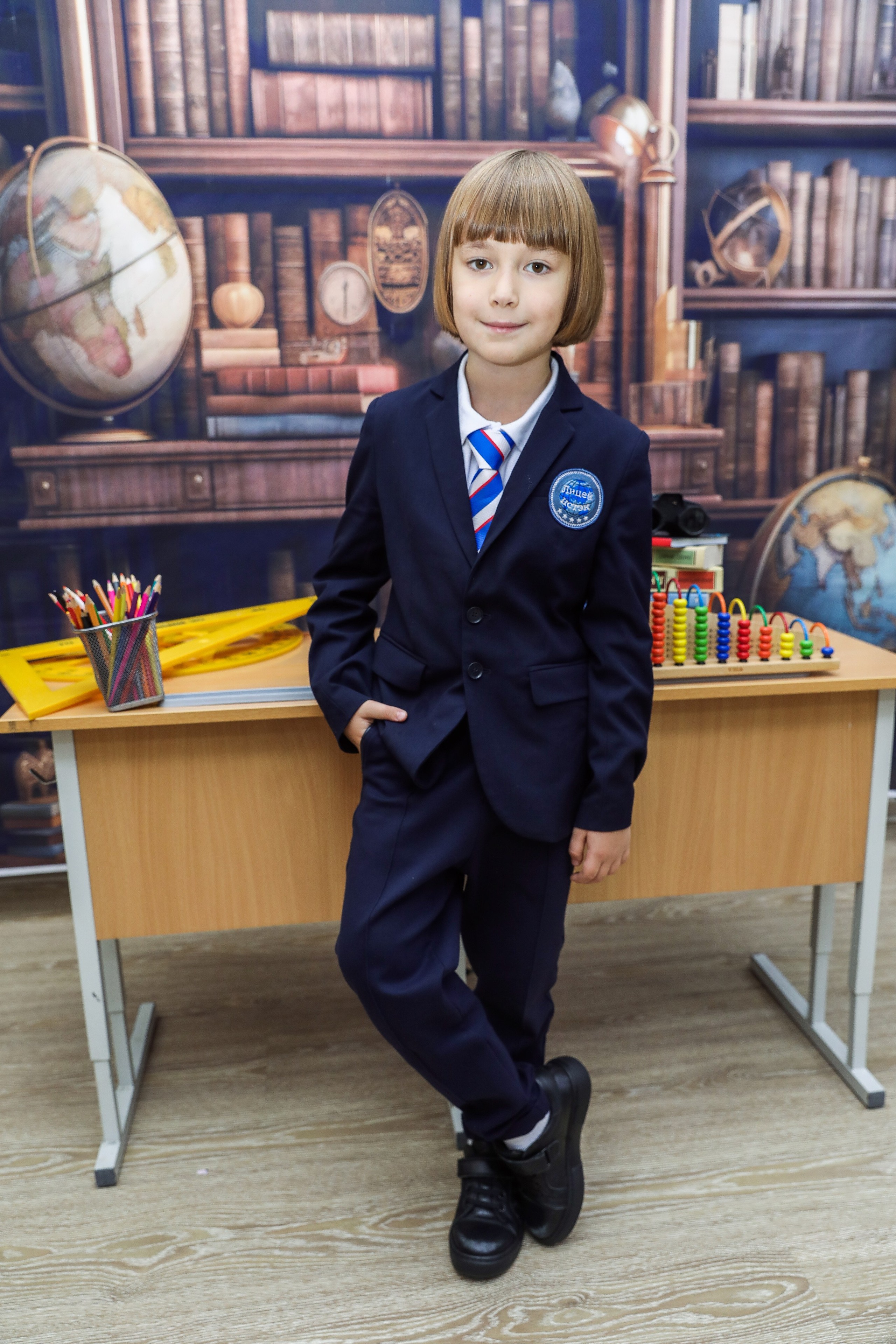 ЛИЦЕЙ ИСТЭК. Photographer Viktoriya Markushina «My world throug»