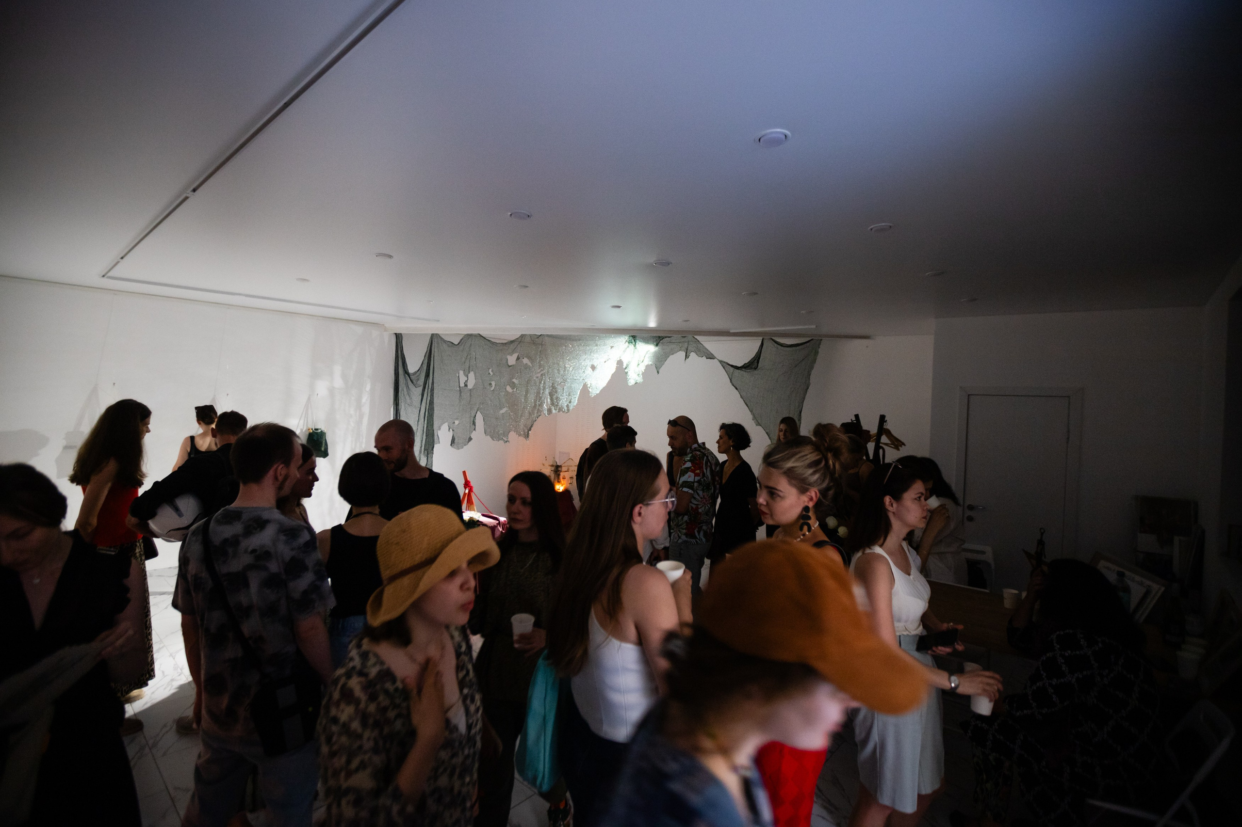 Выставка Ирины Иониной 2024. Фотограф Мария Немм