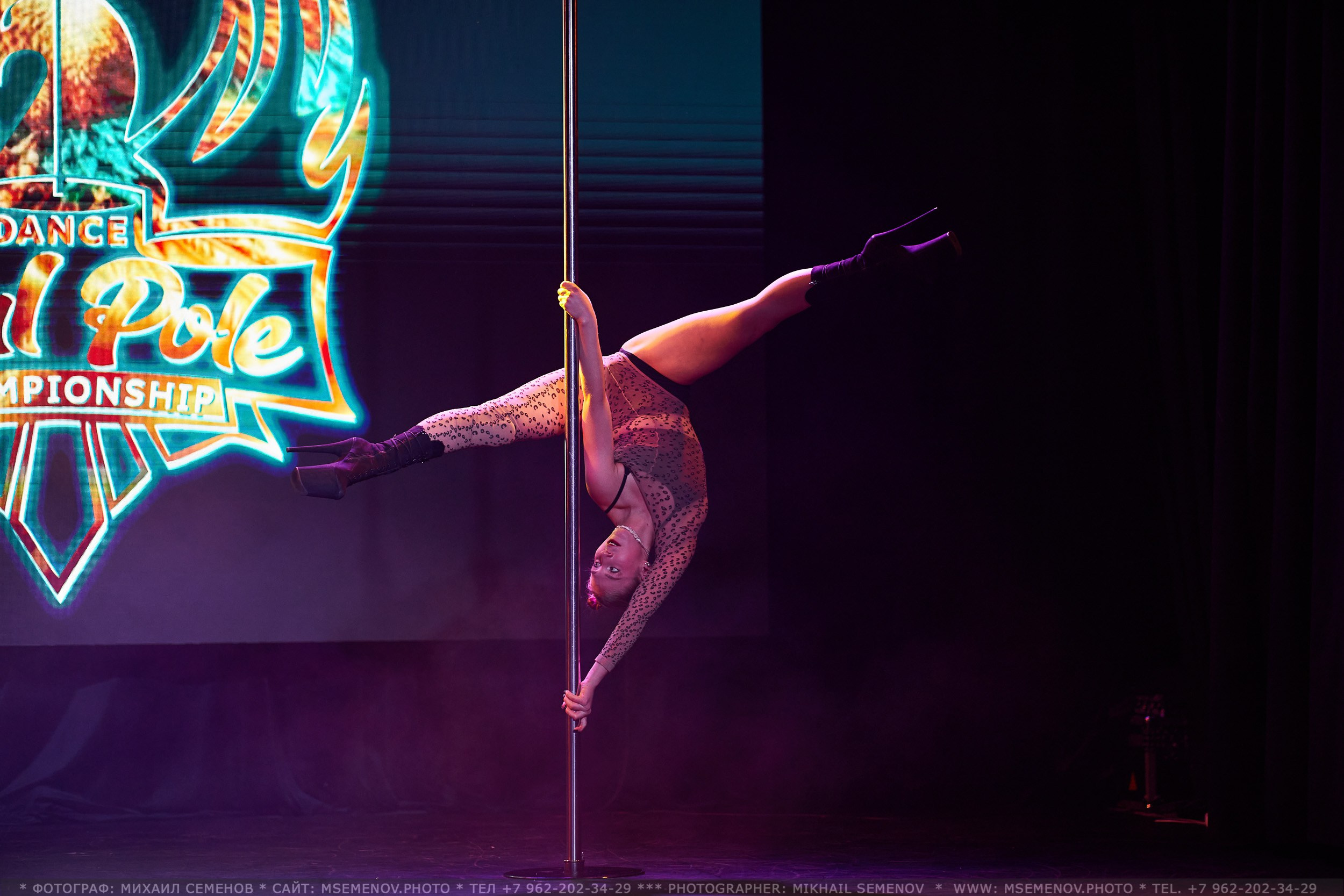 Анонс «SOUL POLE CHAMPIONSHIP IV». Photographer for business Mikhail Semenov. Aqua photo studio, photo school