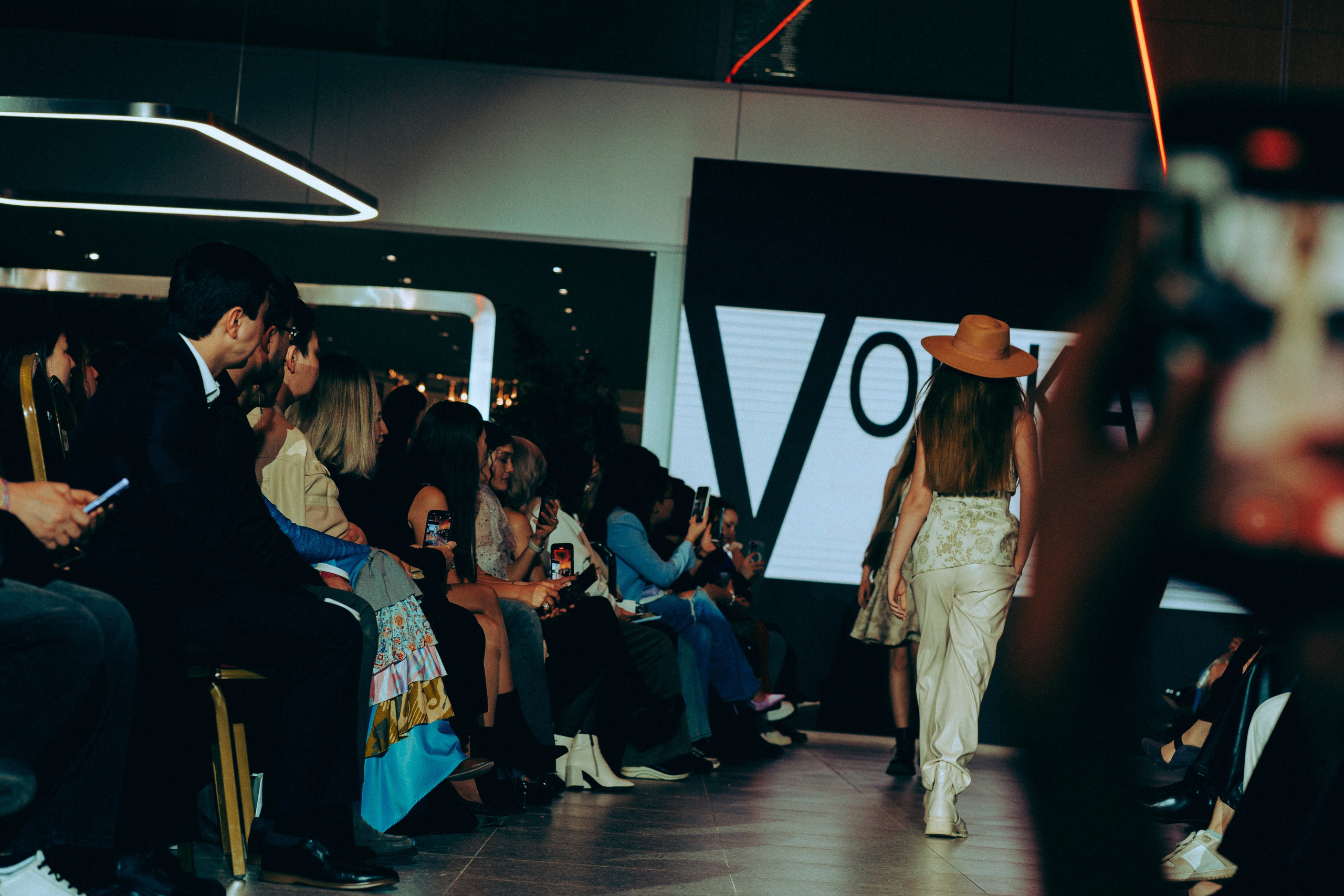 Fashion Show Allur. Репортажный фотограф в Астане — Диана Калтаева, портретный фотограф