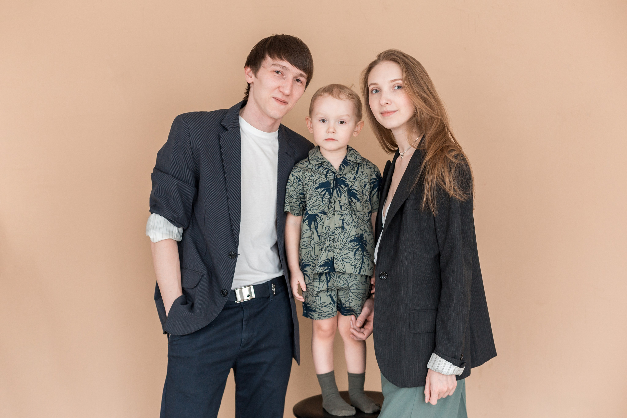 Семейная студийная съемка. Семейный и детский фотограф в Перми Ксения Масленникова
