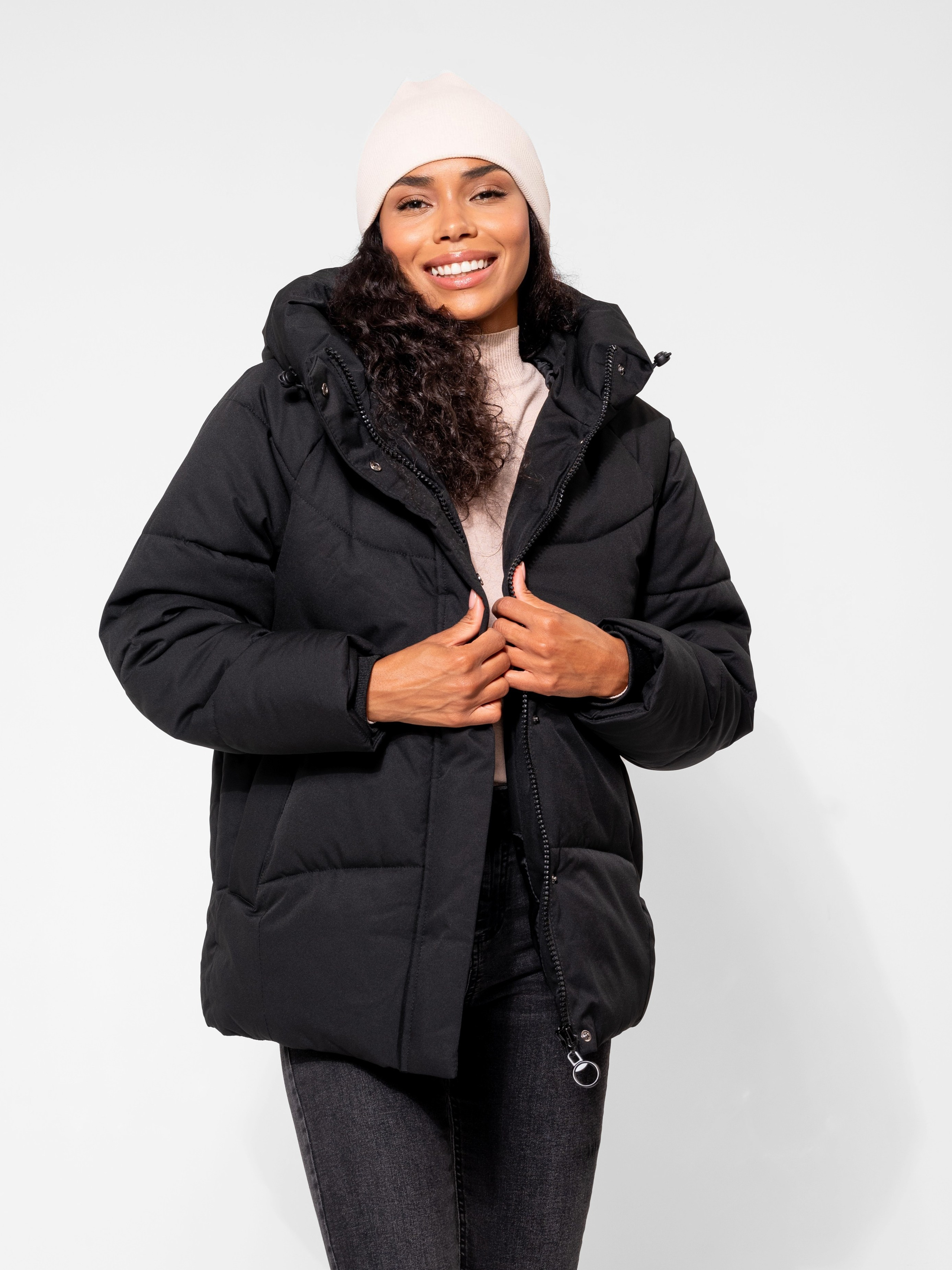 Джина. ТМ Продакшн — Съемка для маркетплейсов в Москве