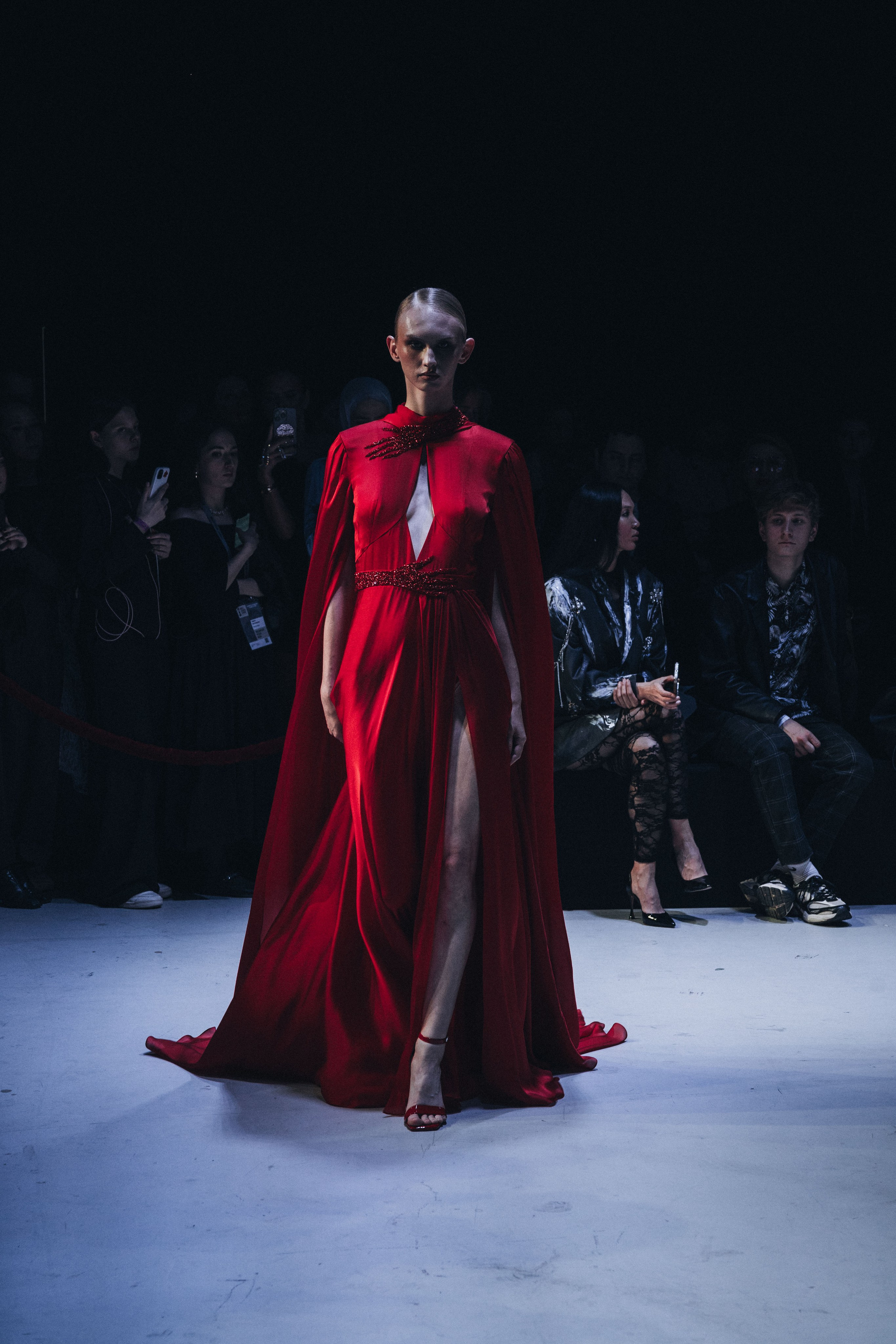 MOSCOW FASHION WEEK 2025. Фотограф Гвоздева Варвара / Москва