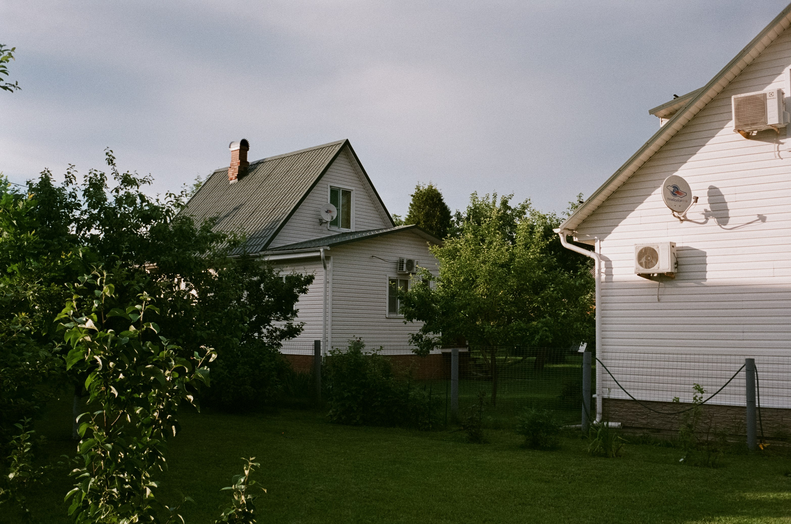 Minox 35 GT (2) / Fujicolor Superia X-tra 400 (просрочка) / июнь 2024