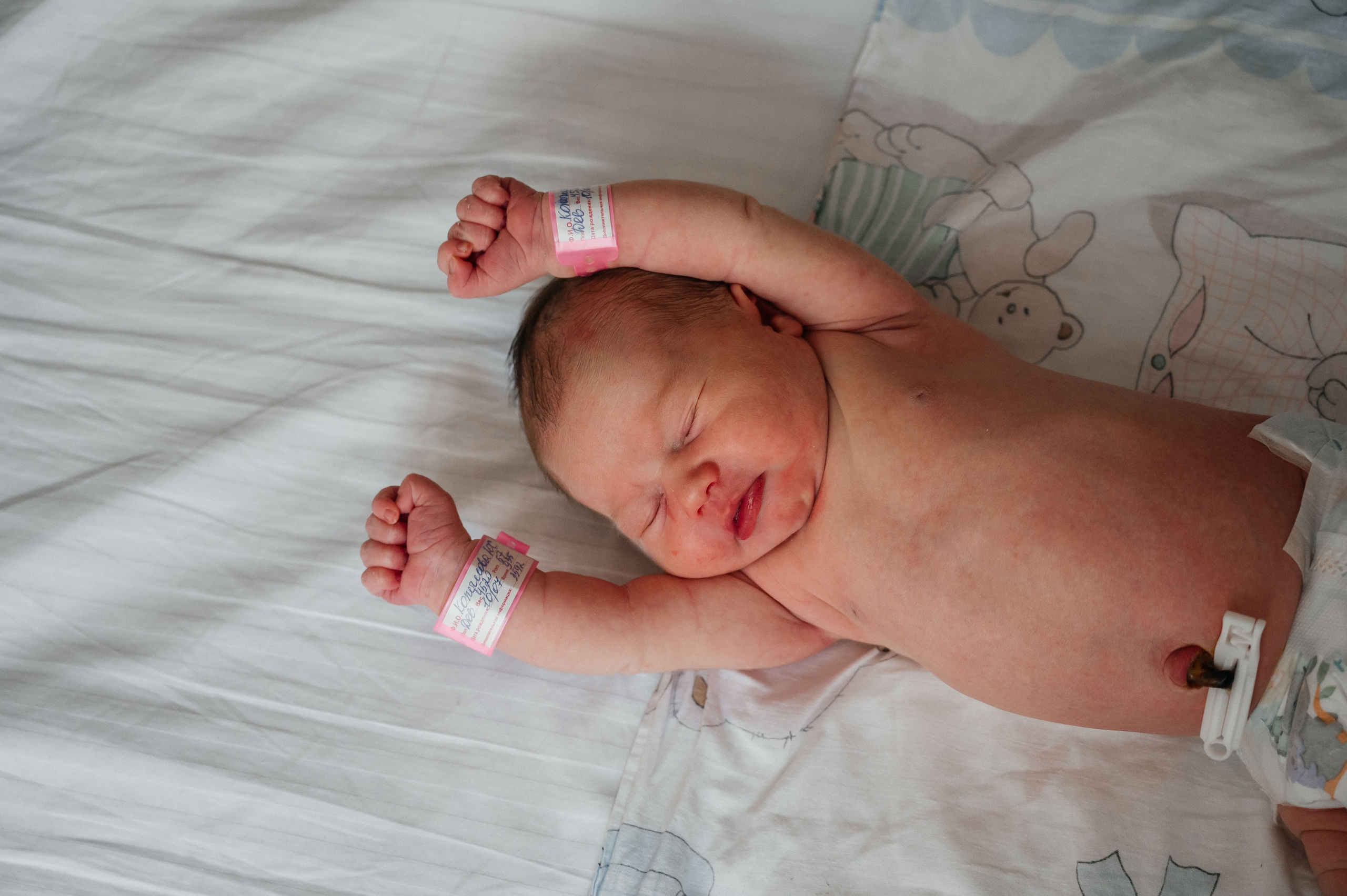 Выписка Александры. Фотограф на роды СПБ Юлия Герасимова