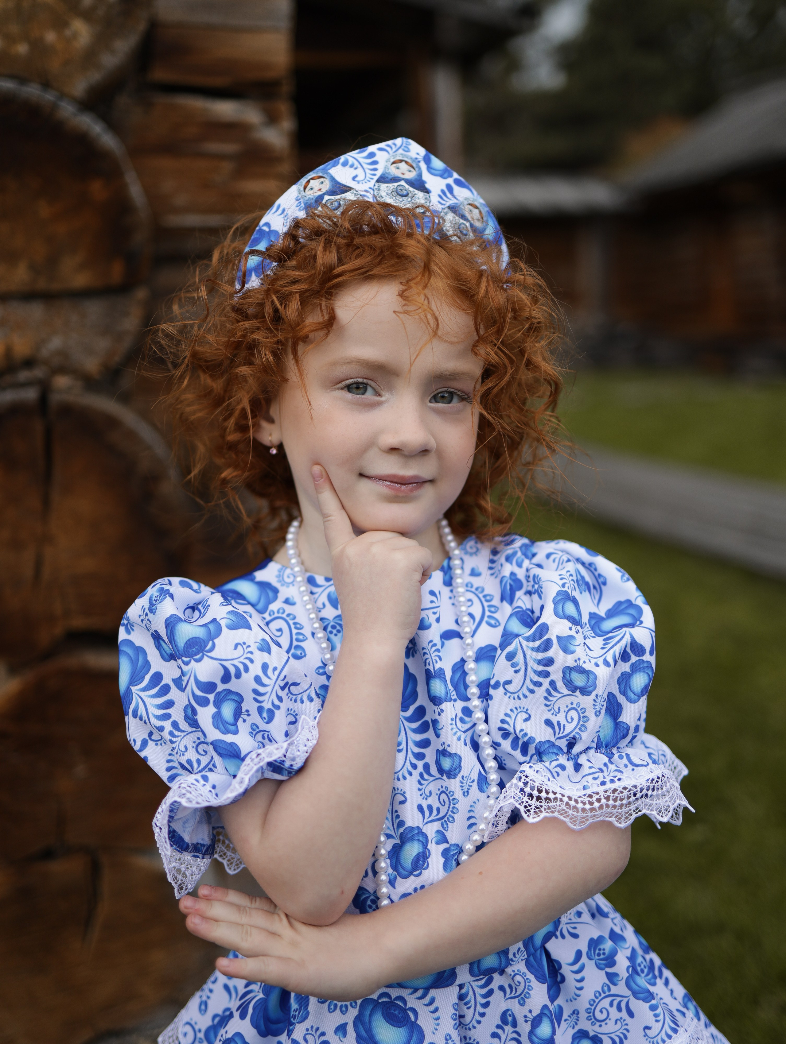 аренда наряда " синяя гжель". В состав костюма входит платье. Кокошник оплачивается отдельно! Стоимость проката сутки 2000р. с кокошником 2200р.