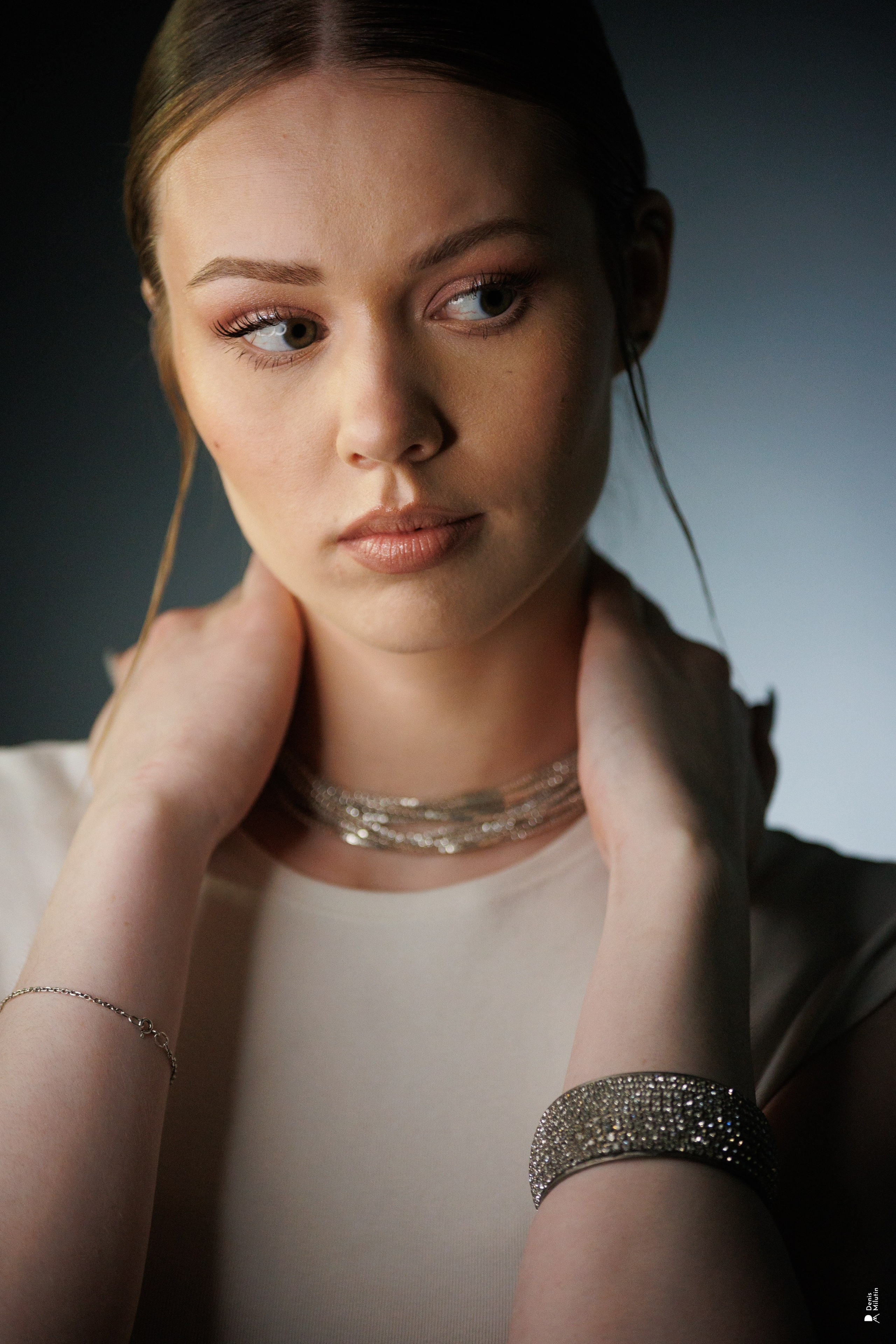 У Иры. Портретный фотограф Денис Милютин