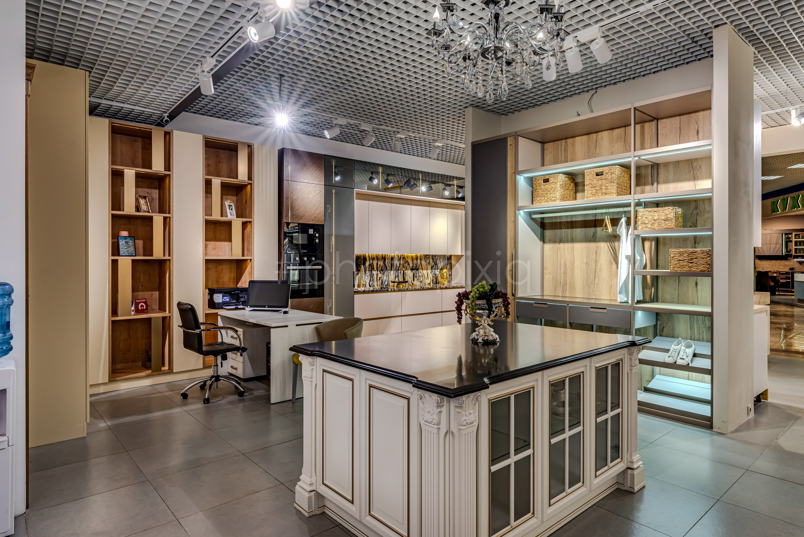 Интерьерная съёмка шоурума фабрики кухонь PRO-MOBILI. Интерьерная съёмка и виртуальные туры — Интерьерный фотограф Кузнецов Сергей (photopixiq)