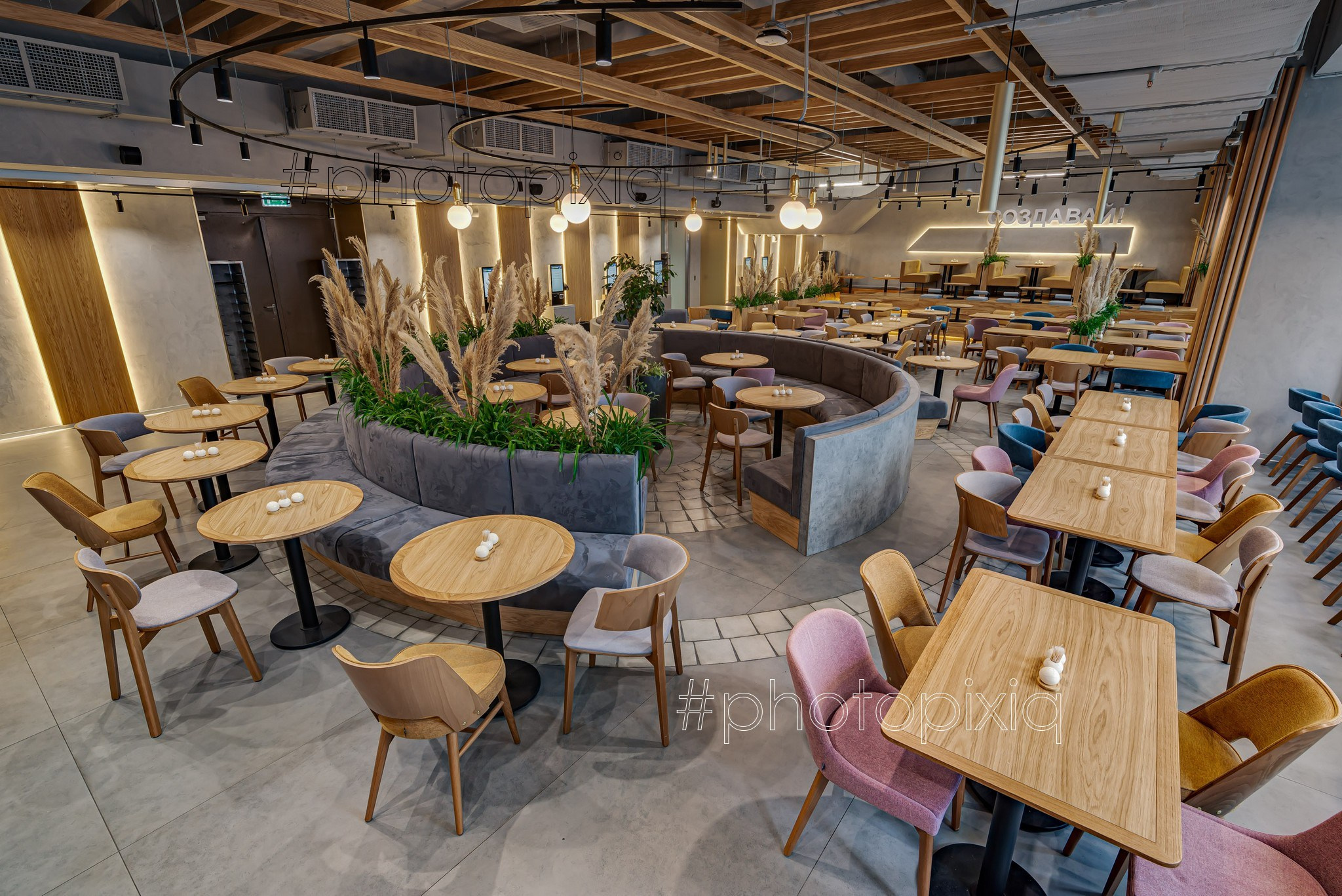 Фотосъёмка кафе LUNCH-BOX в Башне ОКО. Интерьерная съёмка и виртуальные туры — Интерьерный фотограф Кузнецов Сергей (photopixiq)