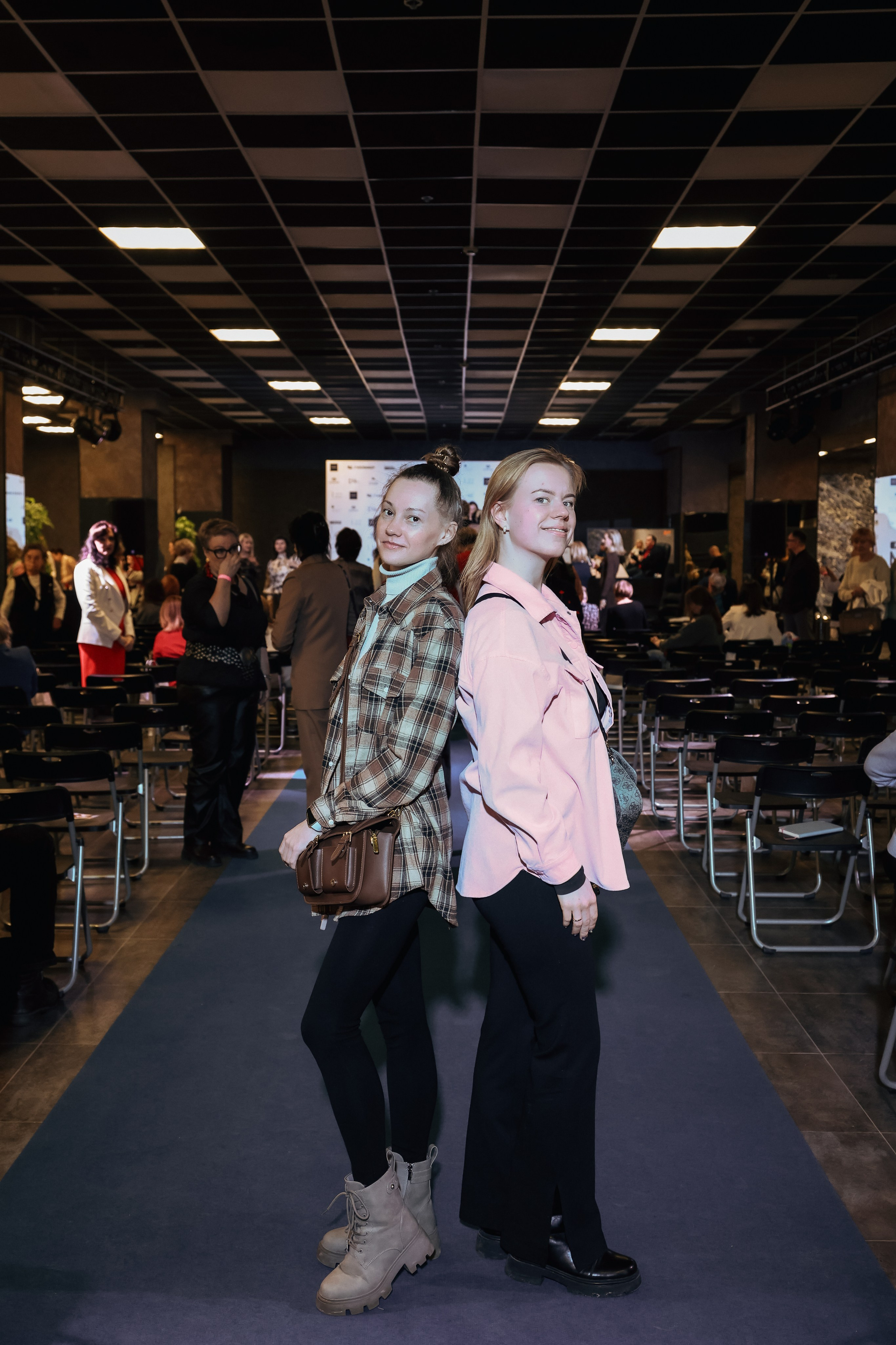 Репортажная фотосъёмка девятого Большого Женского Форума в Санкт-Петербурге. Профессиональный фотограф в Санкт-Петербурге Александр Волосенцев