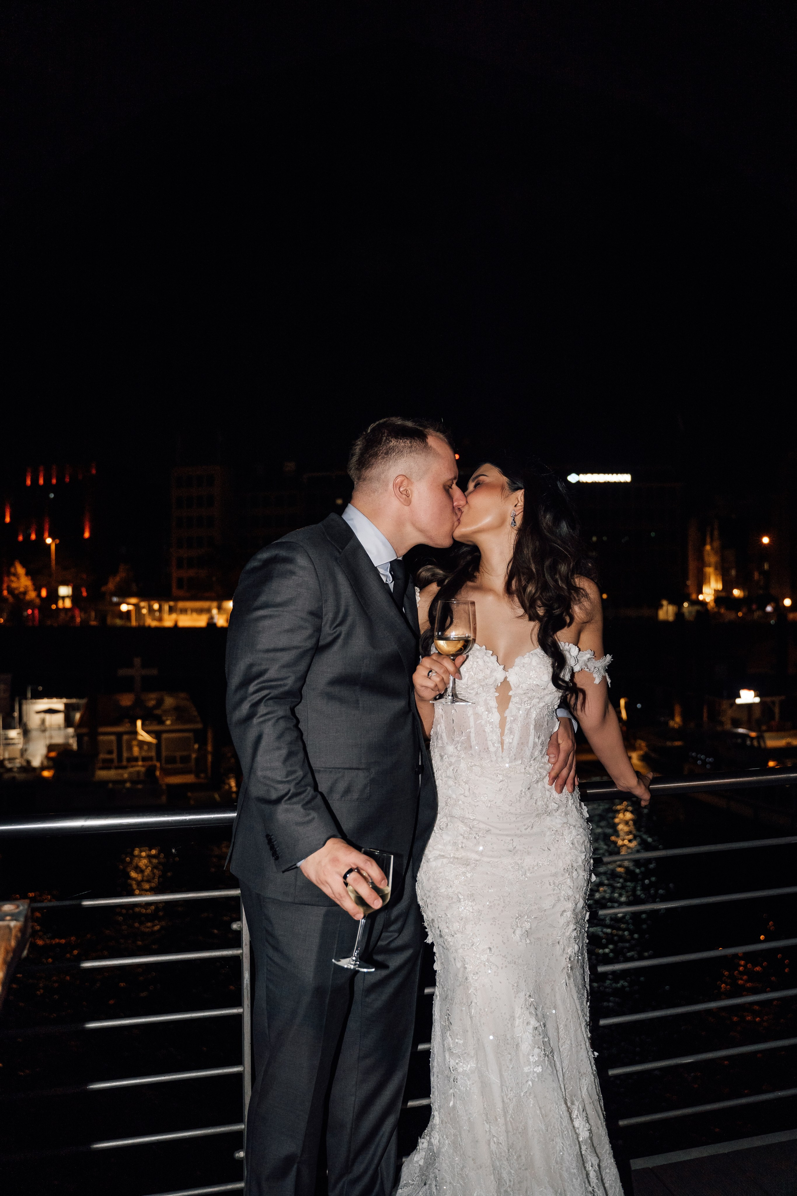 KYIAL&SWORN. Anastasiia Vainer – Hochzeits- und Porträtfotografin in Deutschland und ganz Europa