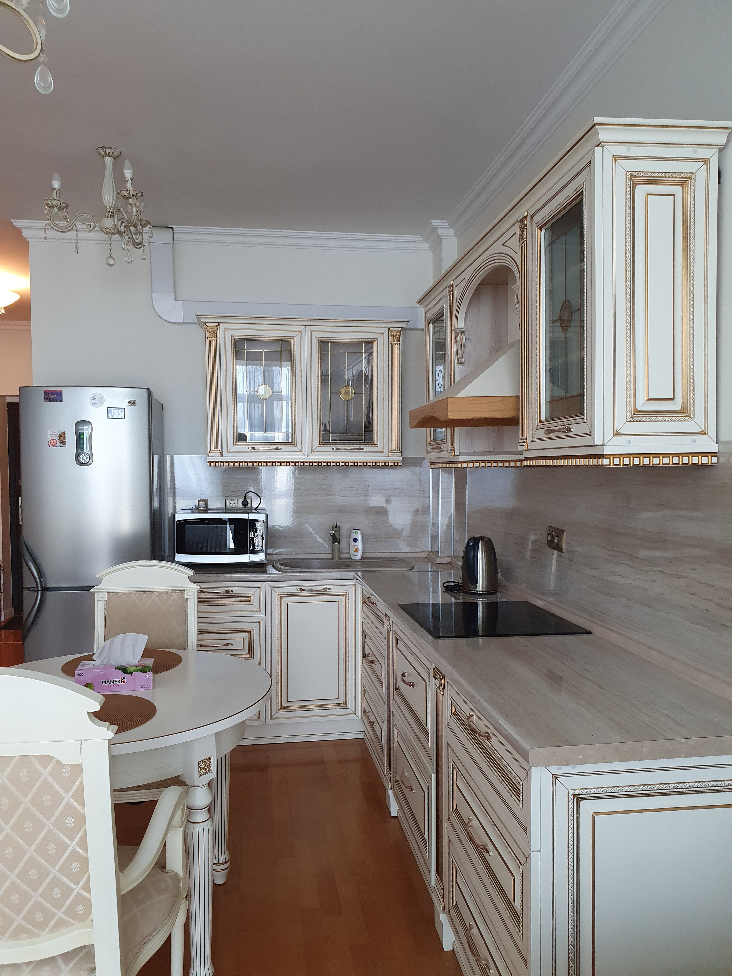 Кухня Котельникова 15. Компания по производству премиальной мебели в городе Владивосток Chezvl