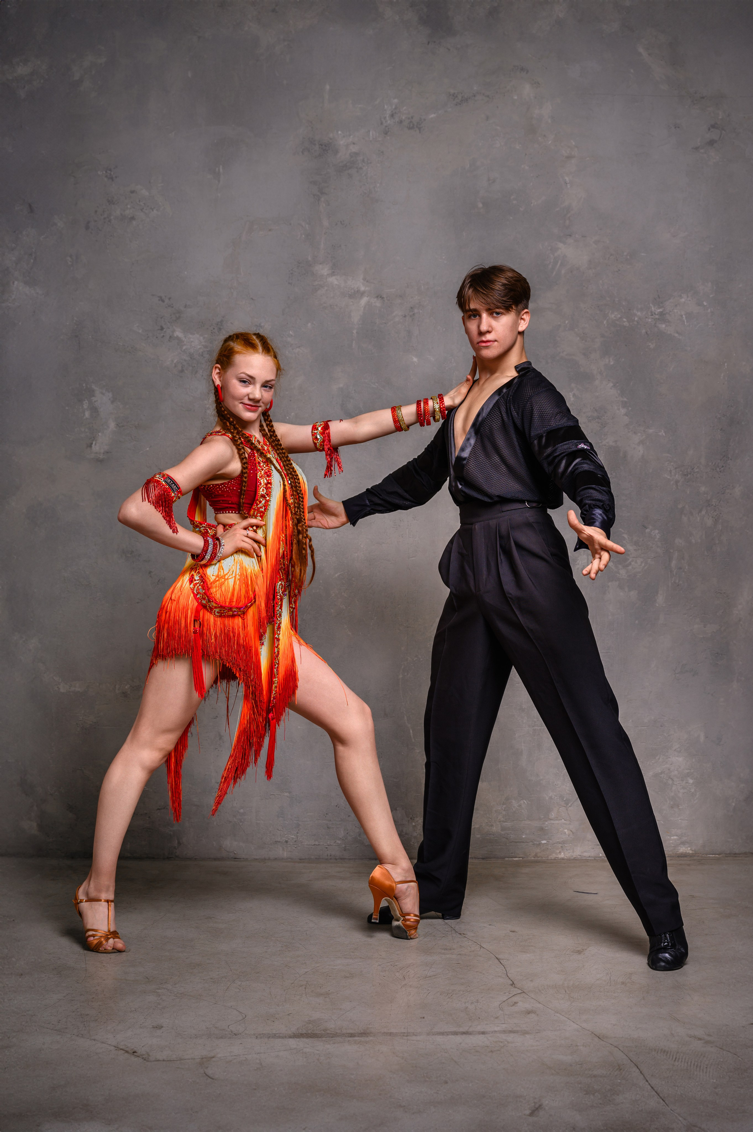 Студийная танцевальная съемка. Фотограф Светозар Андреев