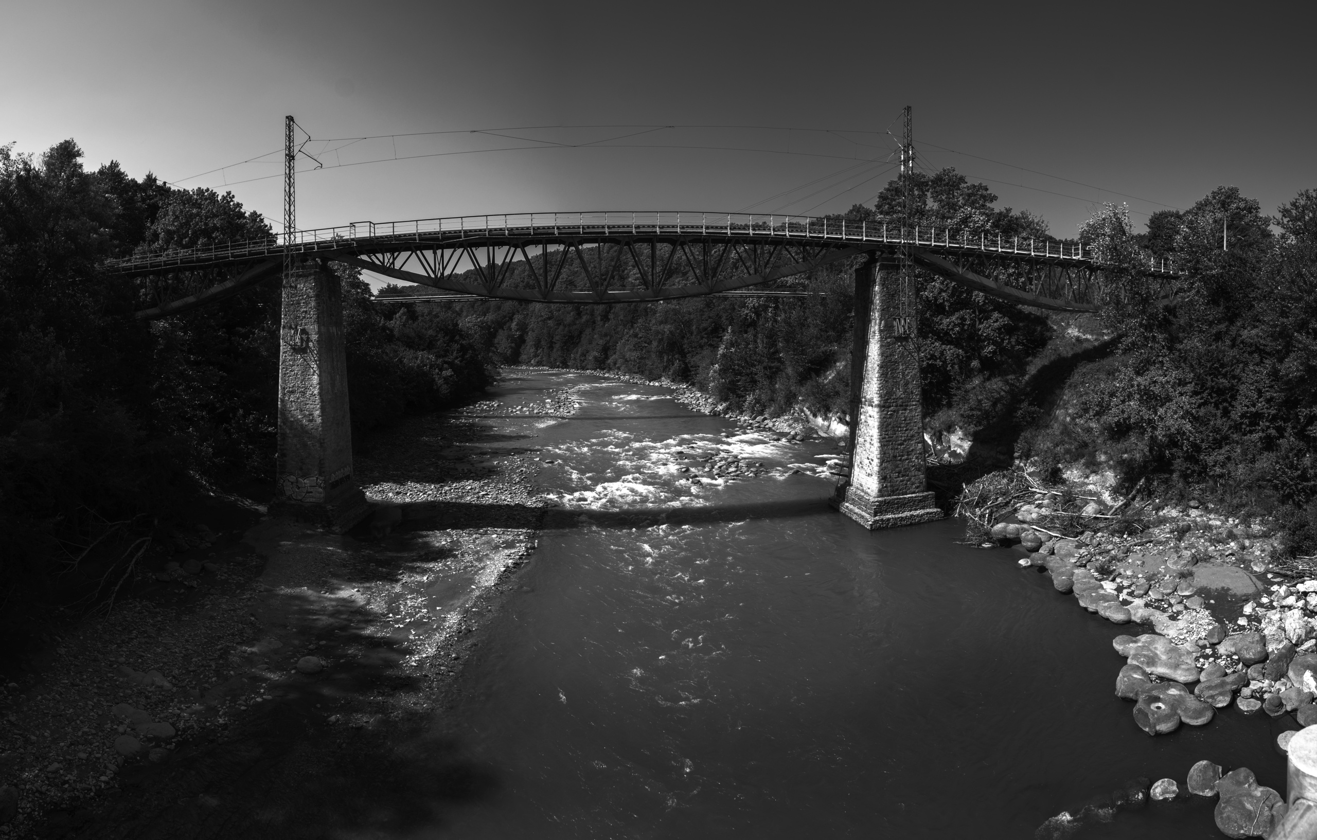 Travel in BW. Moscow street photography workshops and photo tourism