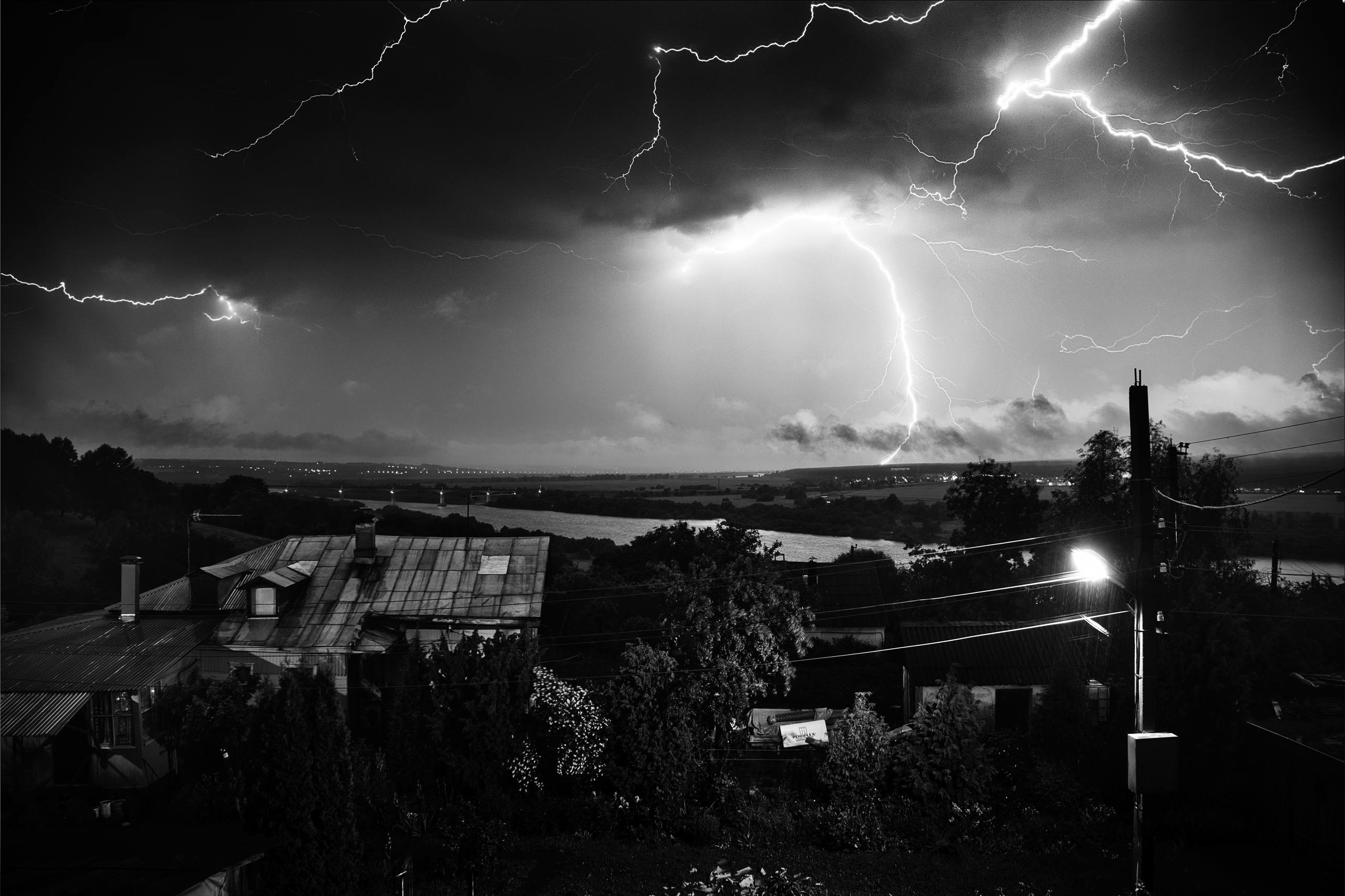 Travel in BW. Moscow street photography workshops and photo tourism