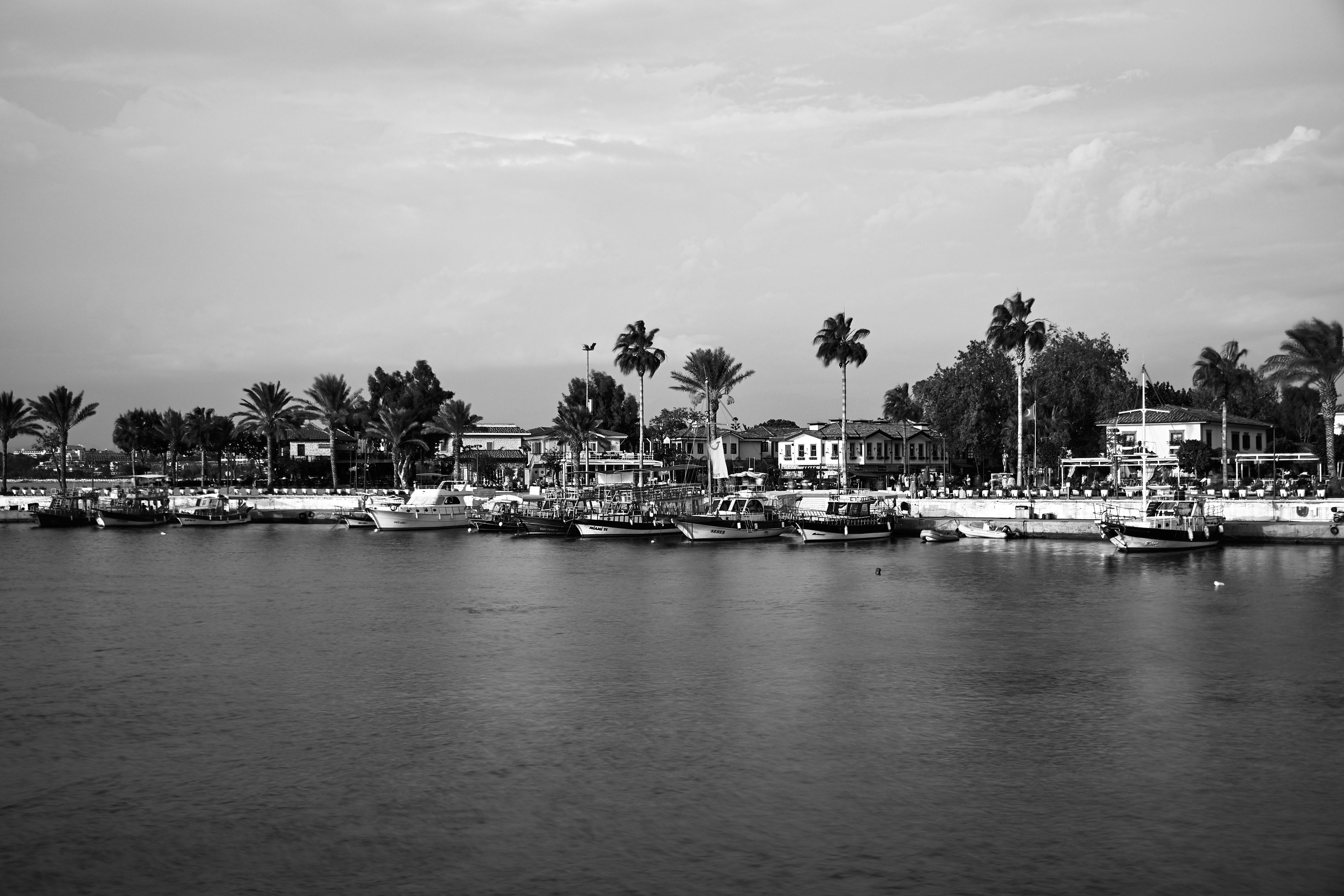 Travel in BW. Moscow street photography workshops and photo tourism