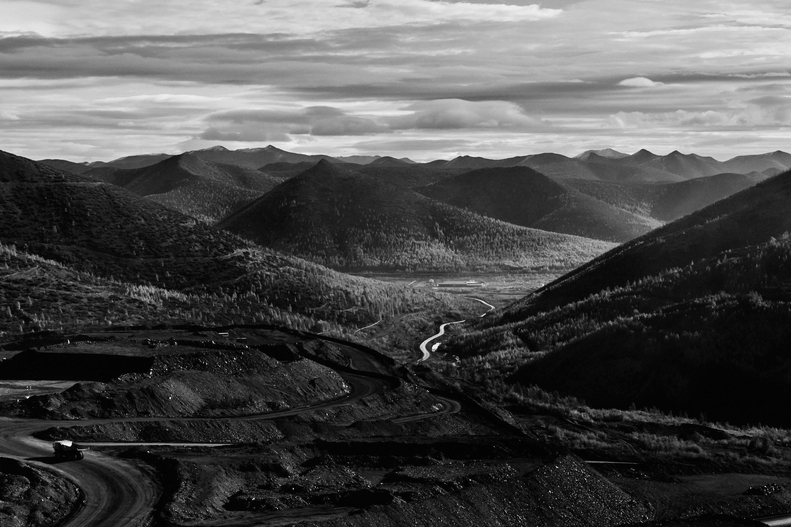 Travel in BW. Moscow street photography workshops and photo tourism