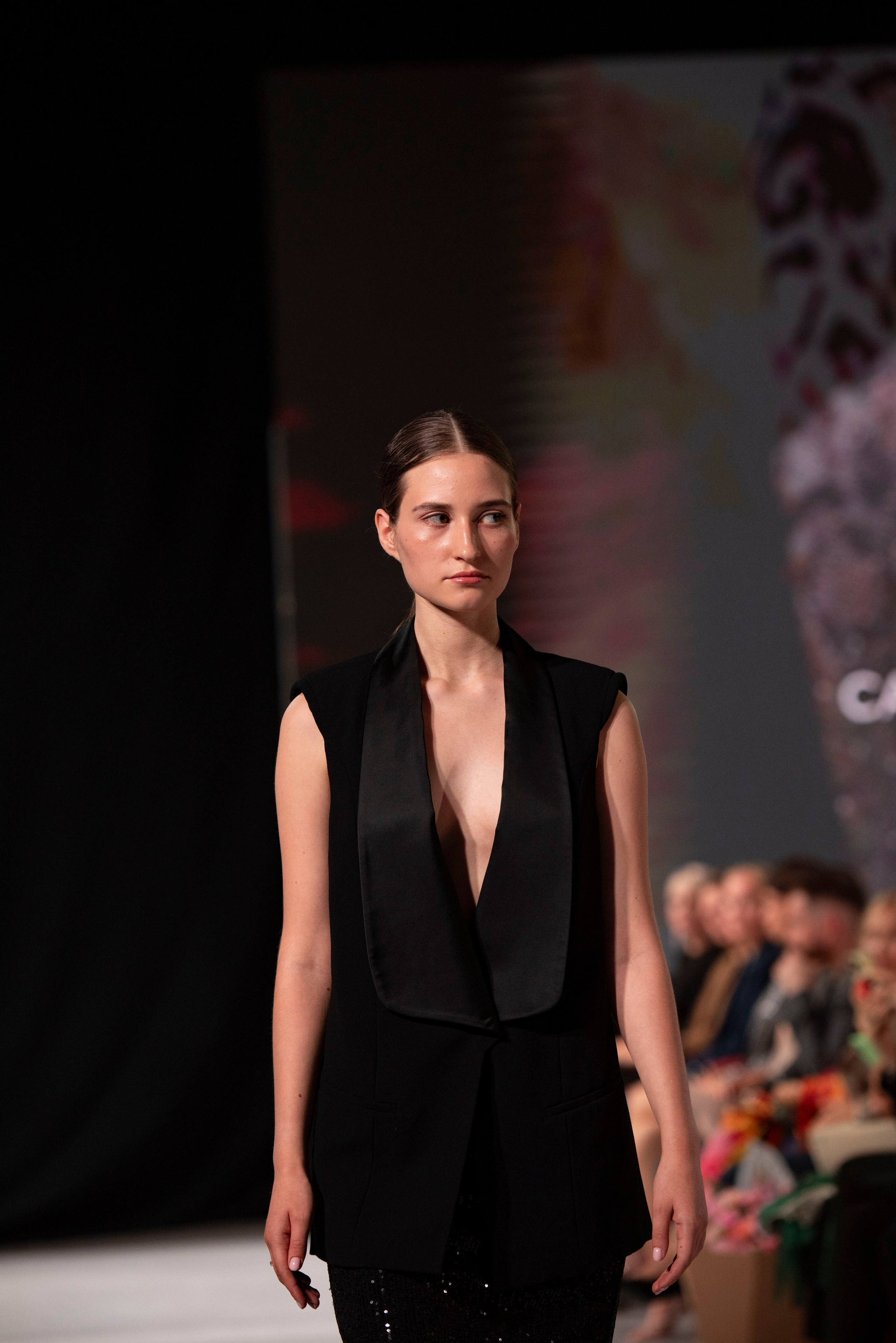 Фотограф на модельный показ. Свадебный, семейный, фэшн фотограф, школьный фотограф в Сочи